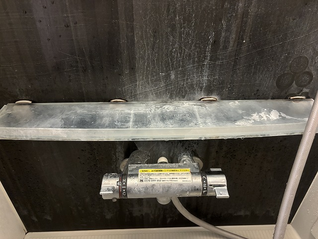 神奈川県鎌倉市の浴室・お風呂クリーニングの作業前1