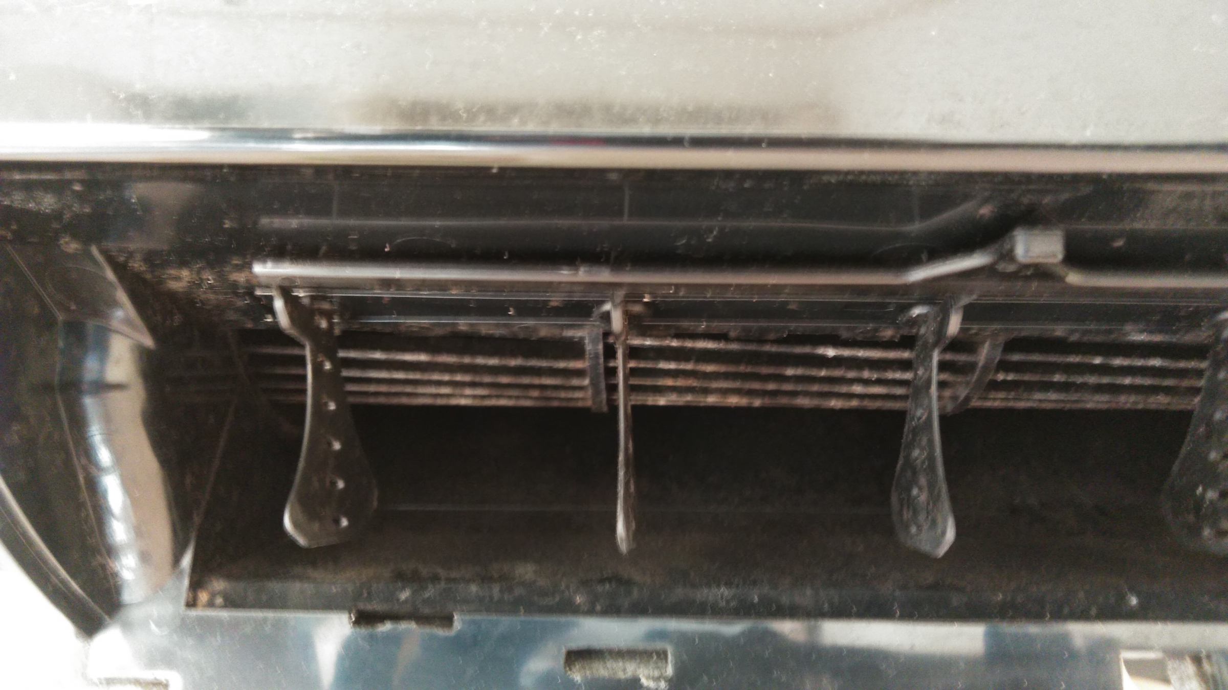 新潟県上越市国府の賃貸住宅入居前の簡易クリーニングの作業前1