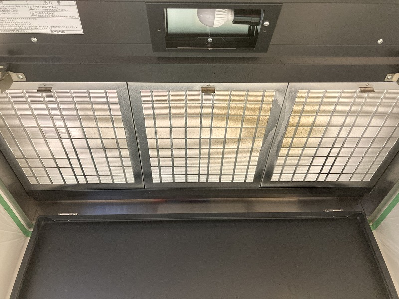 神奈川県川崎市麻生区のレンジフードクリーニングの作業前1