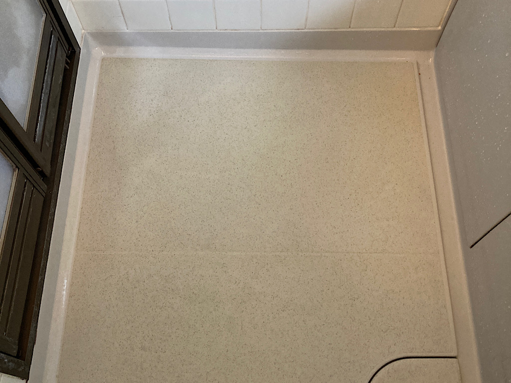 神奈川県横浜市鶴見区の浴室・お風呂クリーニングの作業後3