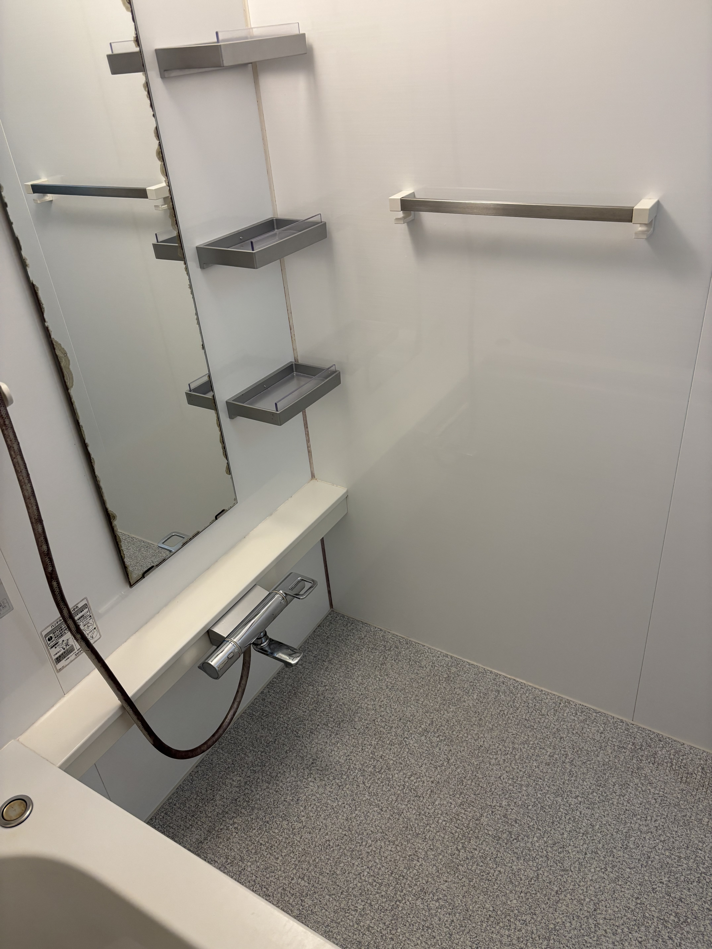 神奈川県藤沢市の浴室・お風呂クリーニングの作業後2