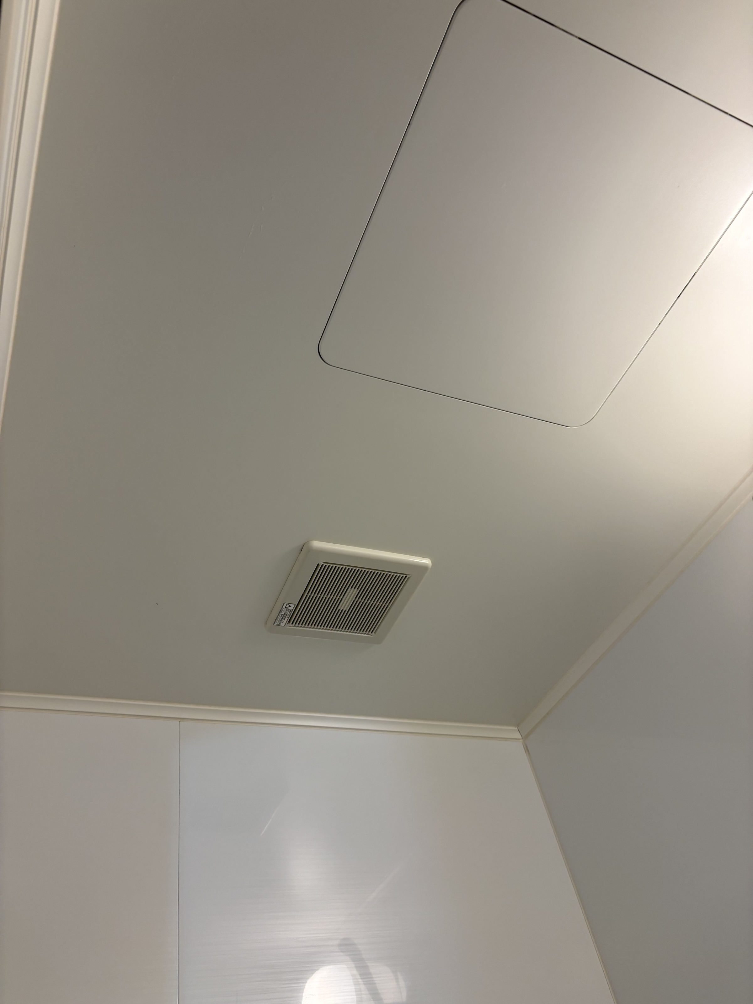 神奈川県藤沢市の浴室・お風呂クリーニングの作業後3