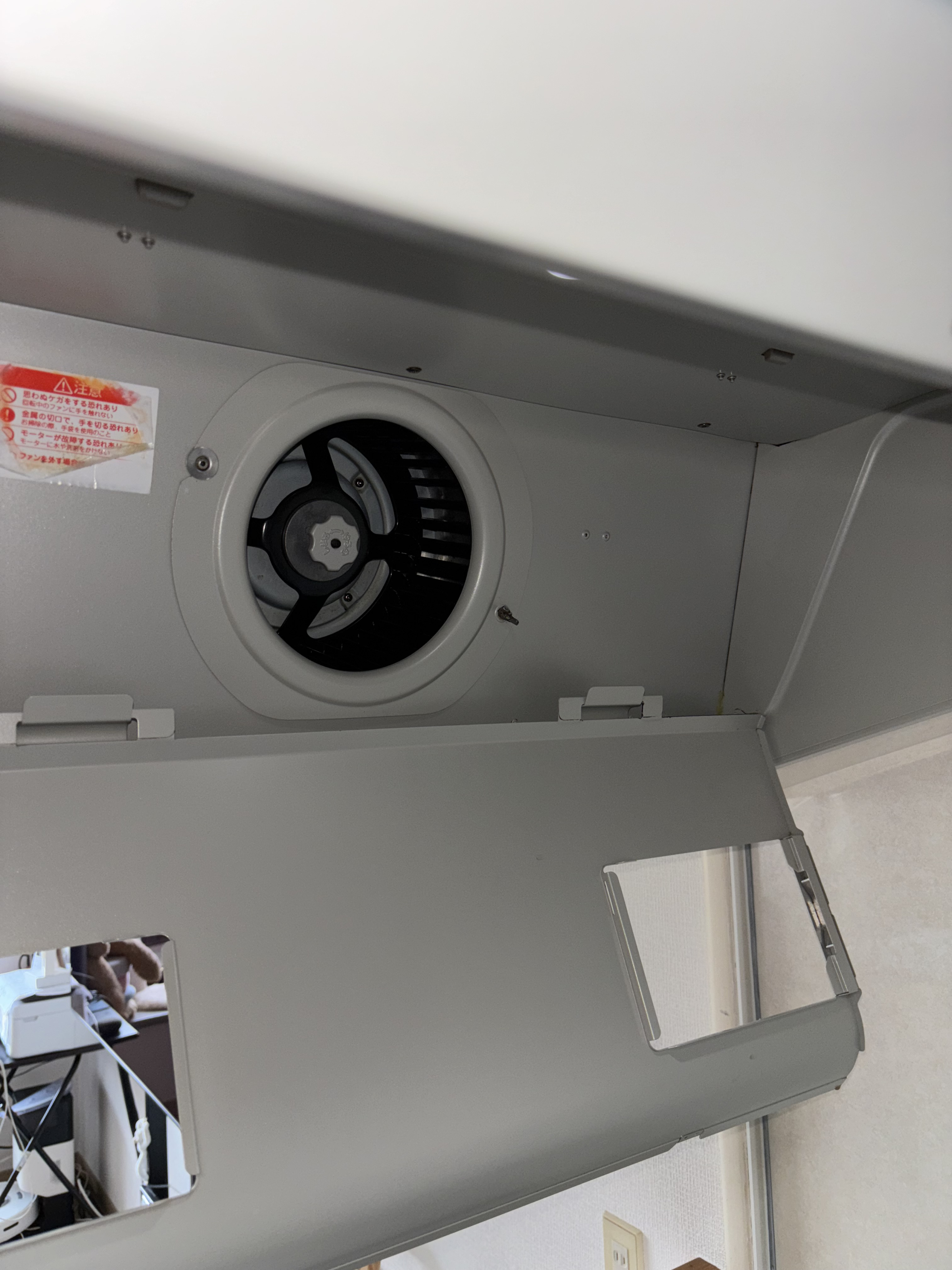 神奈川県藤沢市のレンジフードクリーニングの作業後1