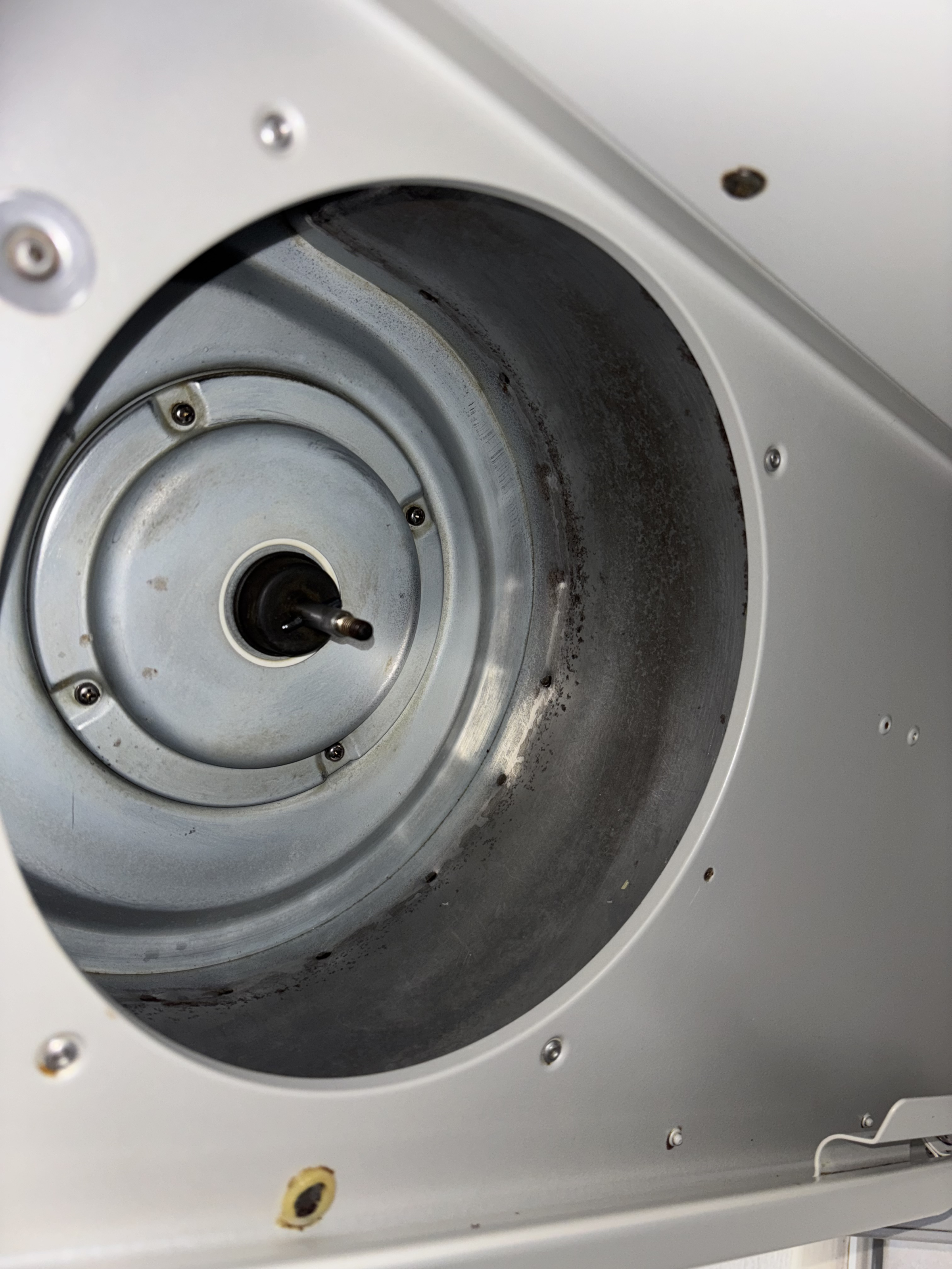 神奈川県藤沢市のレンジフードクリーニングの作業後3