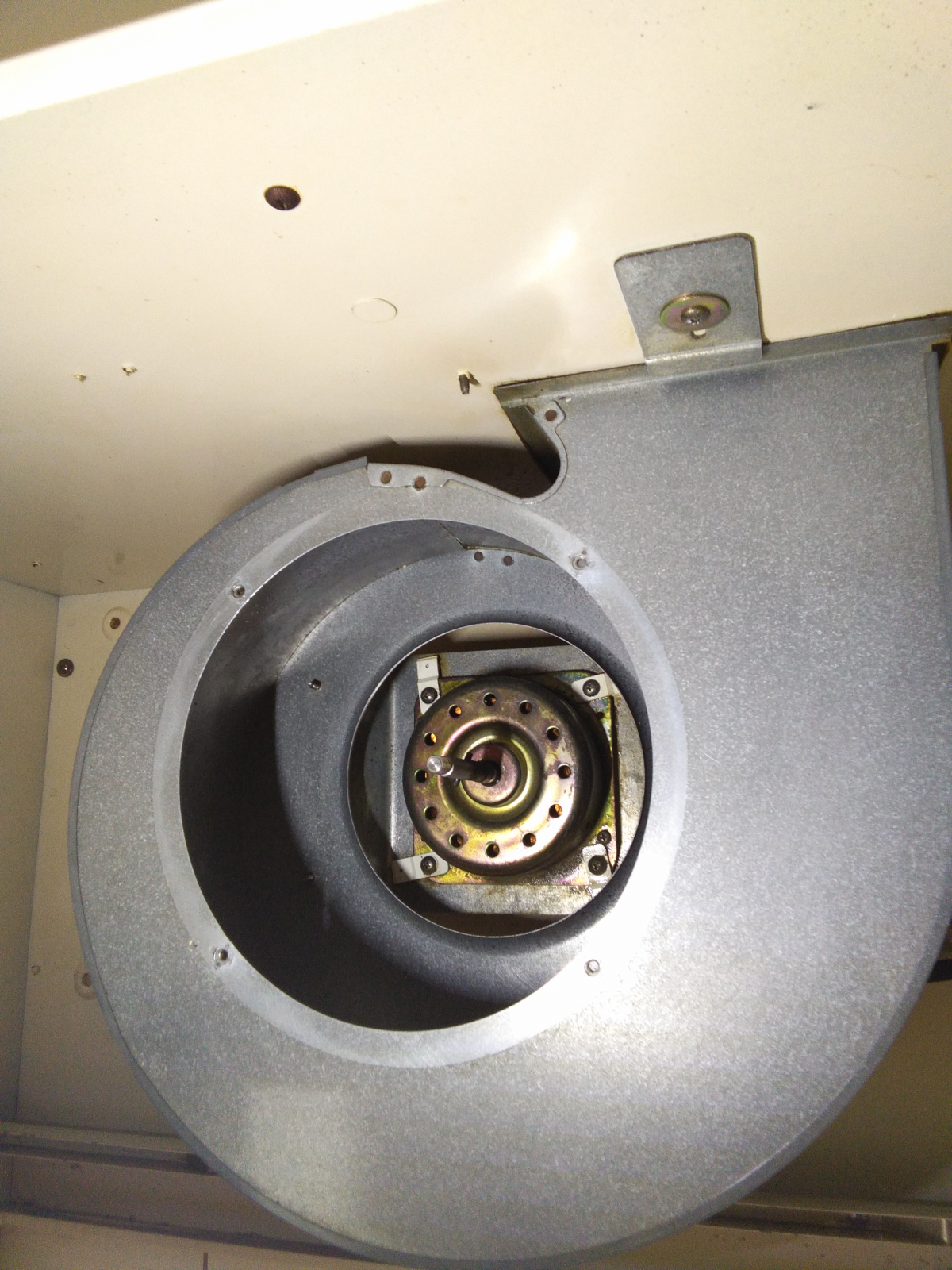 茨城県小美玉市のレンジフードクリーニングの作業後1