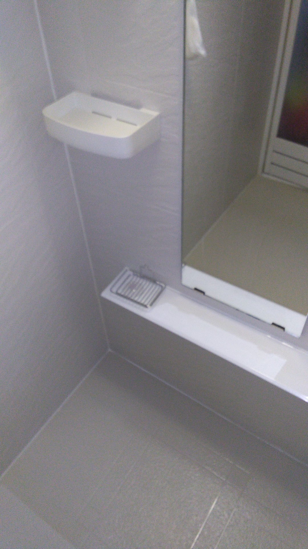 青森県八戸市の浴室・お風呂クリーニングの作業後1