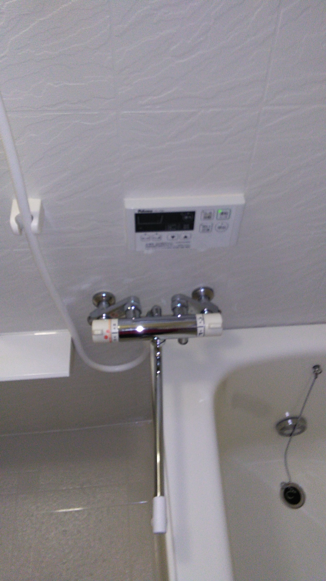 青森県八戸市の浴室・お風呂クリーニングの作業後2