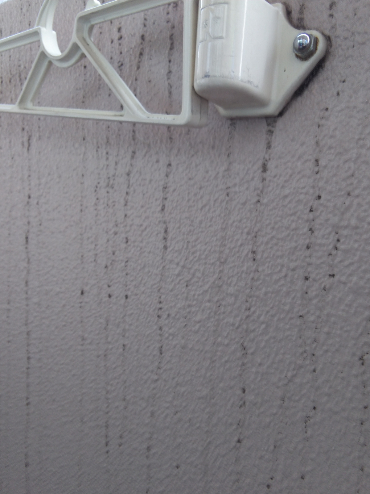 滋賀県大津市のベランダ・バルコニークリーニングの作業前3