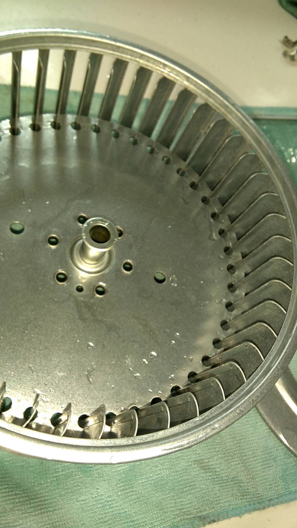 神奈川県藤沢市のレンジフードクリーニングの作業後2