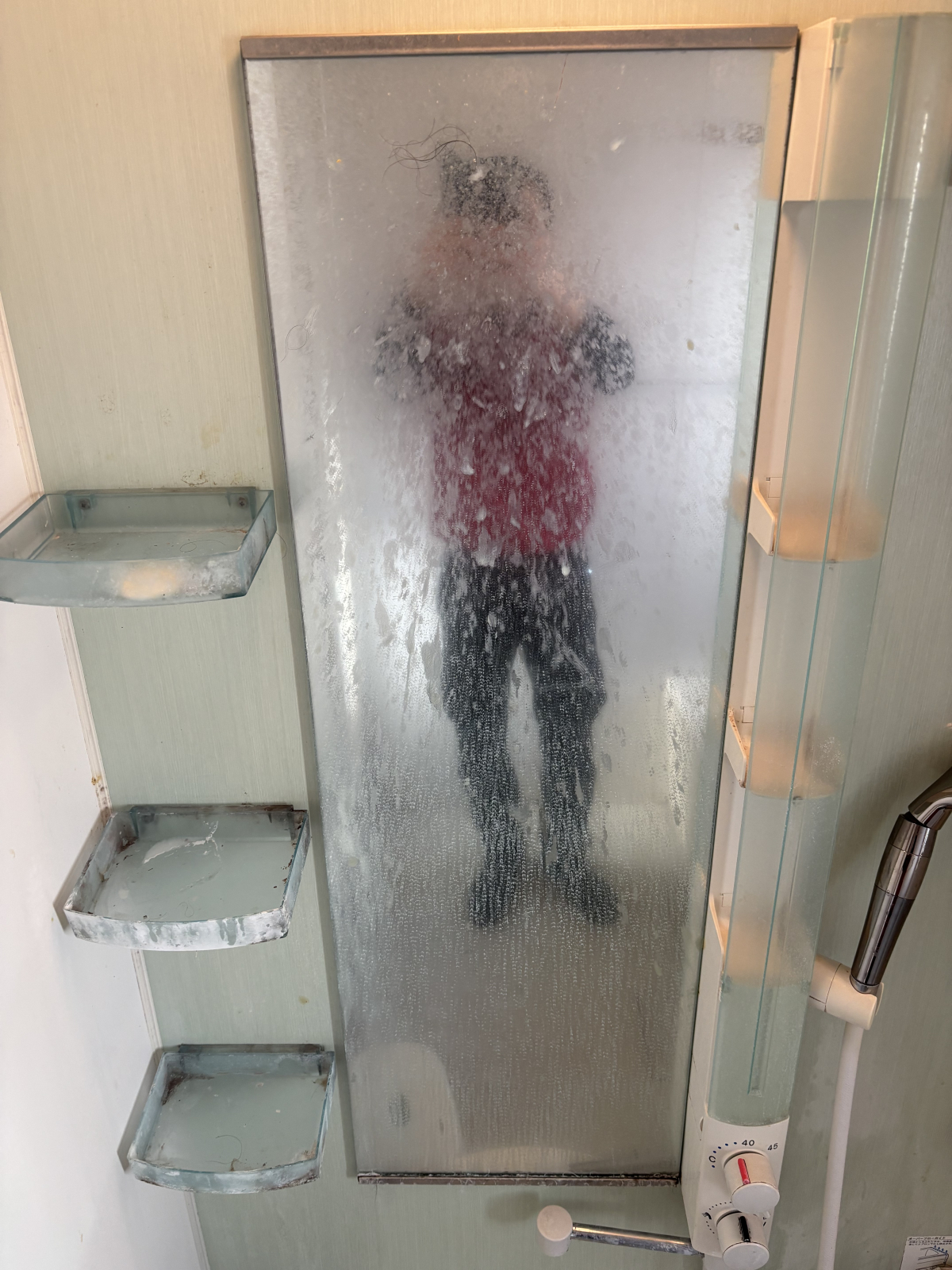 神奈川県茅ヶ崎市の浴室・お風呂クリーニングの作業前2