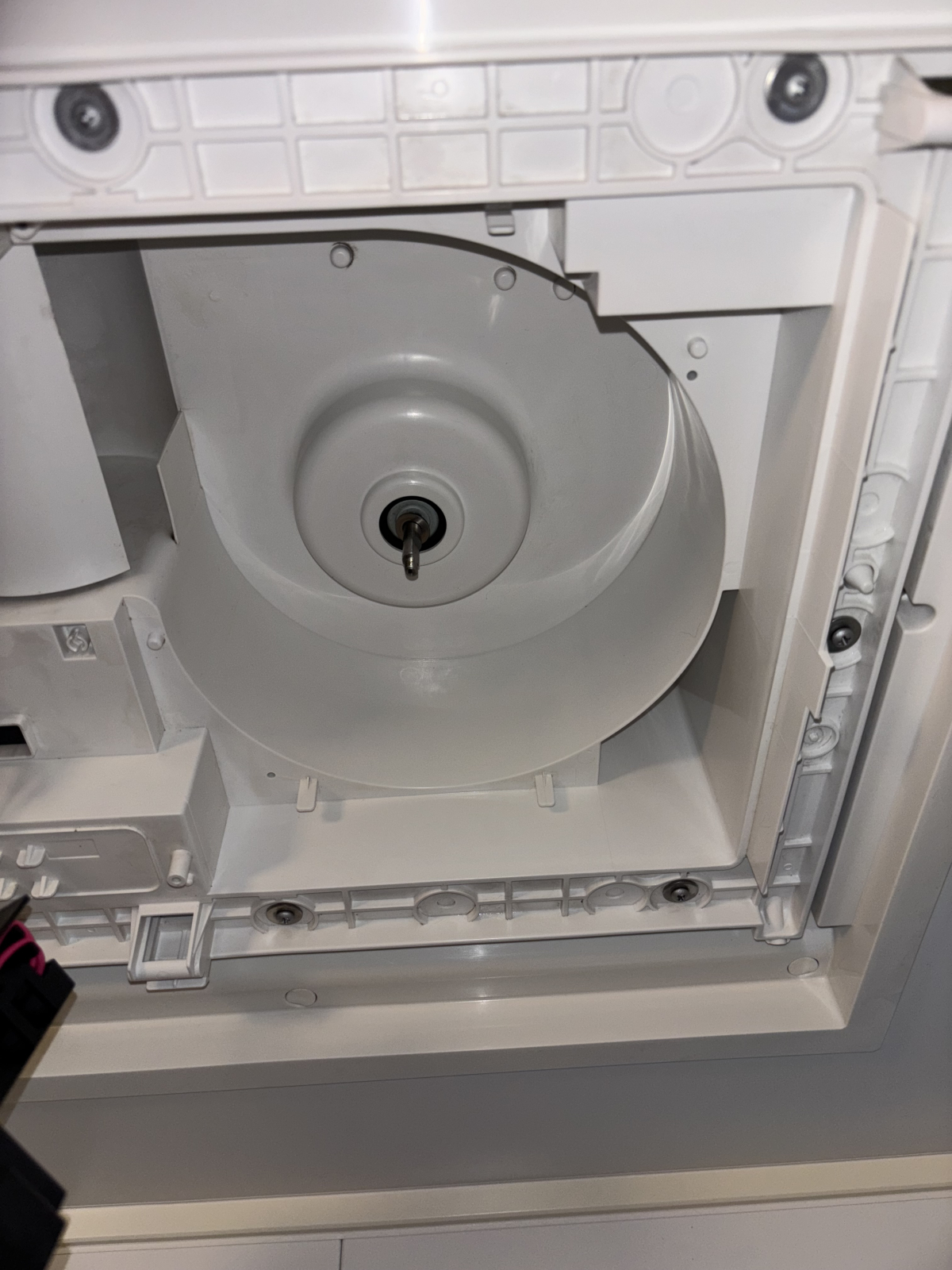 神奈川県藤沢市の浴室乾燥機クリーニングの作業後3