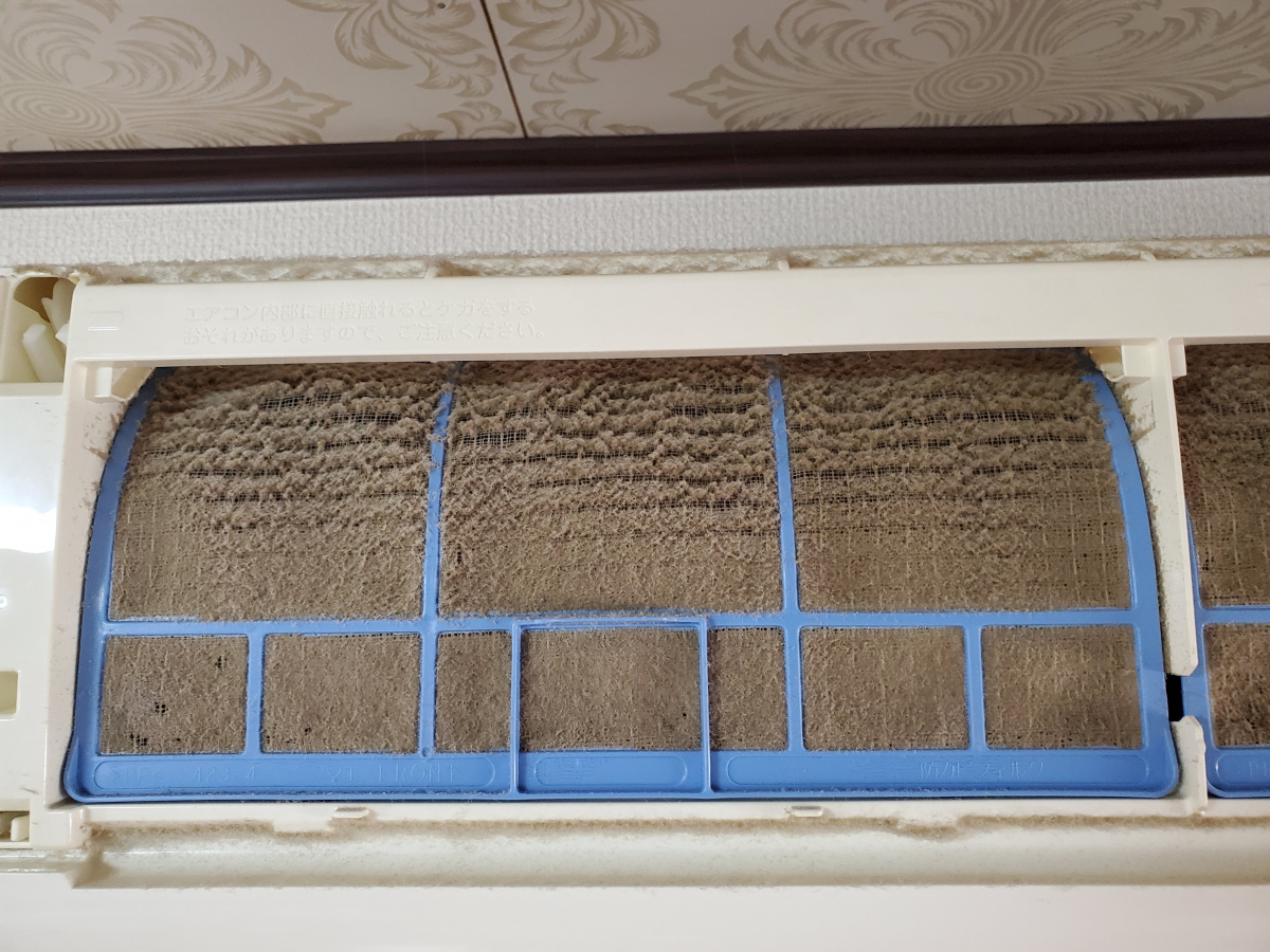 宮崎県延岡市の壁掛けエアコンの作業前1