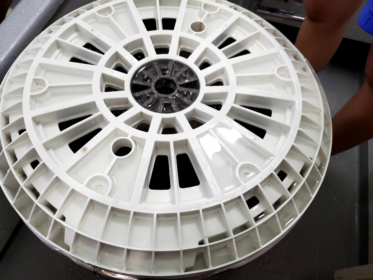 宮崎県延岡市の洗濯機分解クリーニングの作業後3