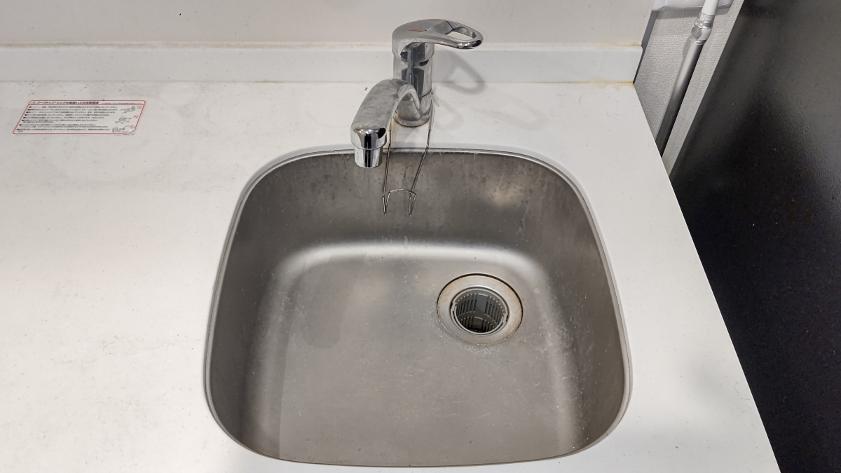 東京都新宿区のキッチンクリーニングの作業前1