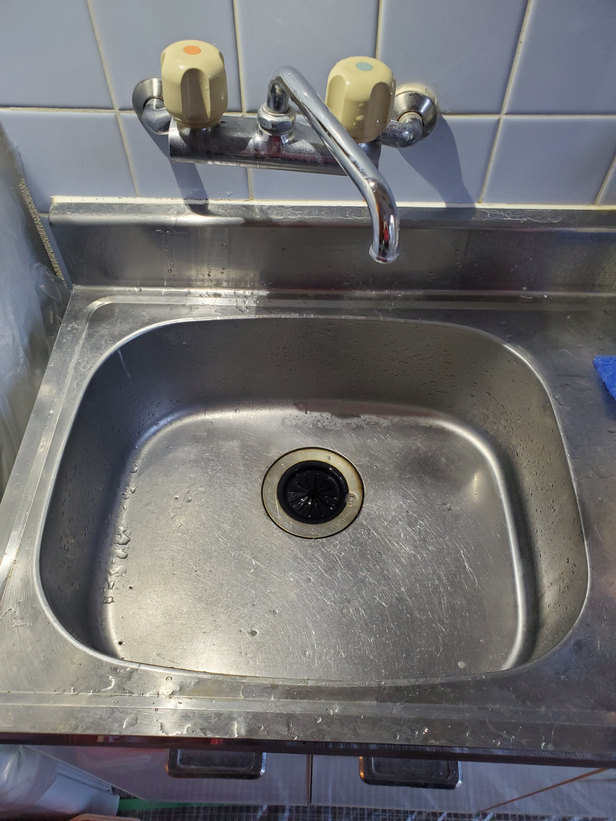 埼玉県熊谷市のキッチンクリーニングの作業前1