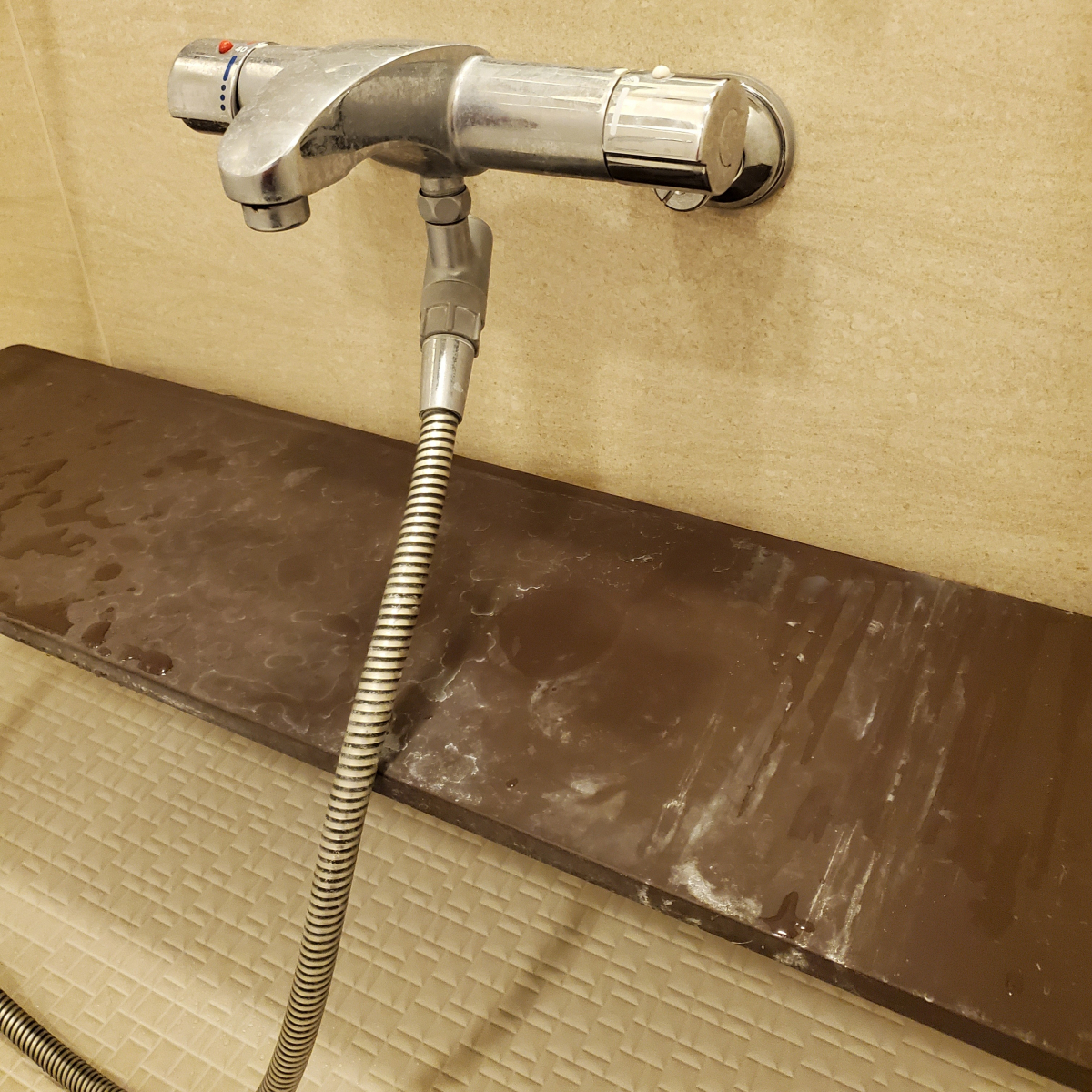 埼玉県熊谷市の浴室・お風呂クリーニングの作業前1