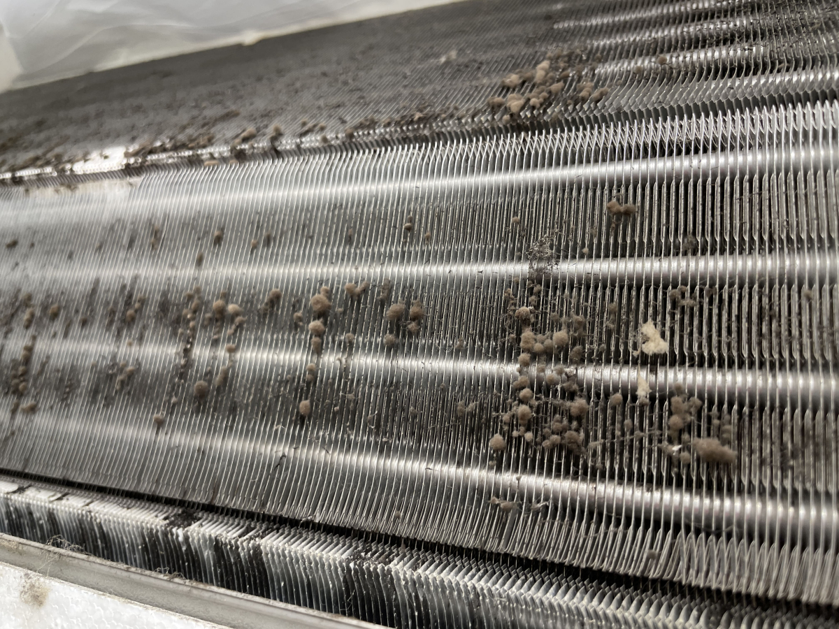 東京都文京区小石川の壁掛けエアコンの作業前1