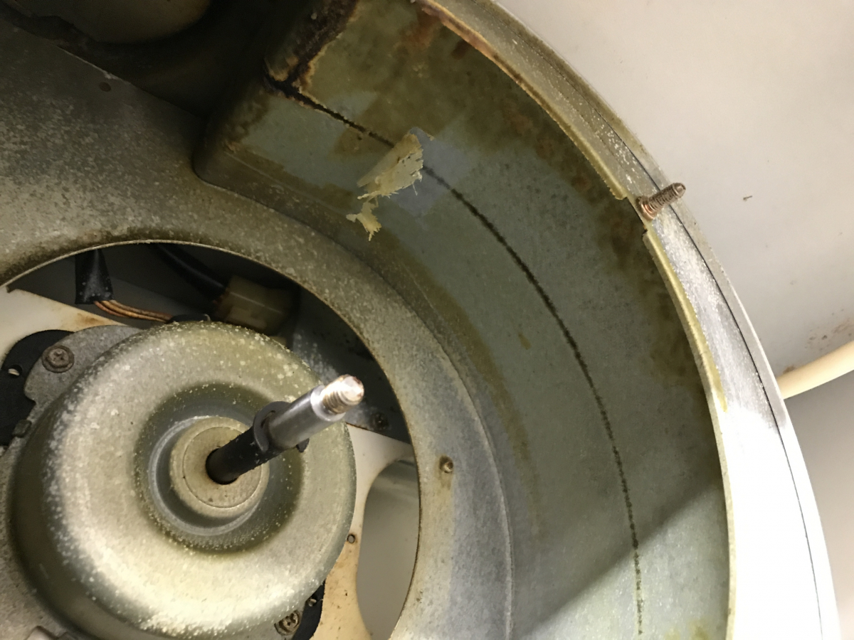 静岡県掛川市のレンジフードクリーニングの作業前1