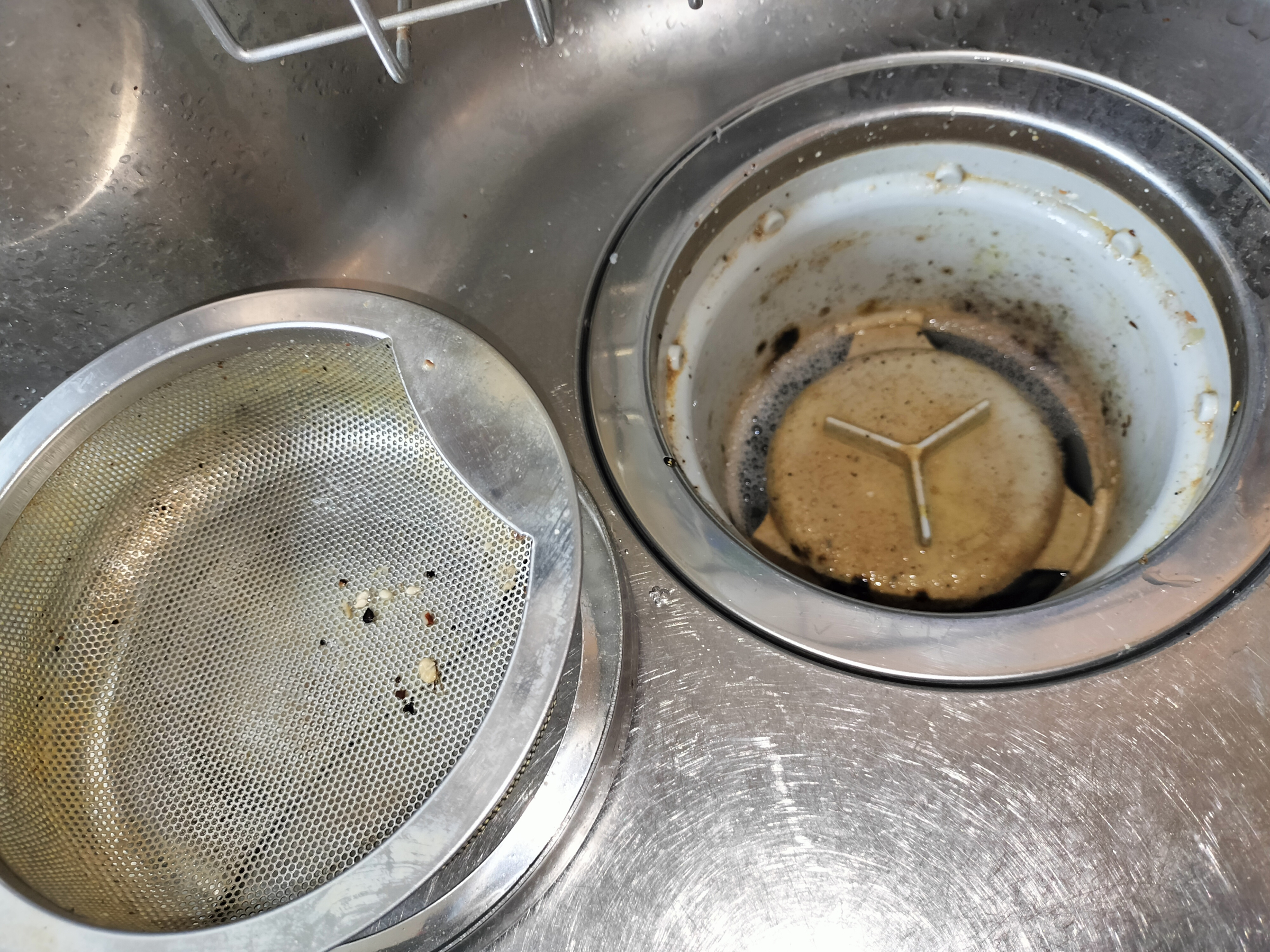 茨城県つくば市竹園の一般家庭向け定期清掃サービスの作業前1