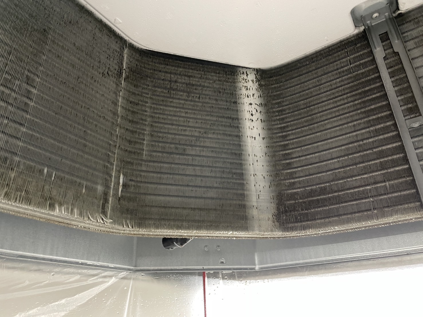 東京都文京区白山の業務用天井埋め込みエアコンの作業後1