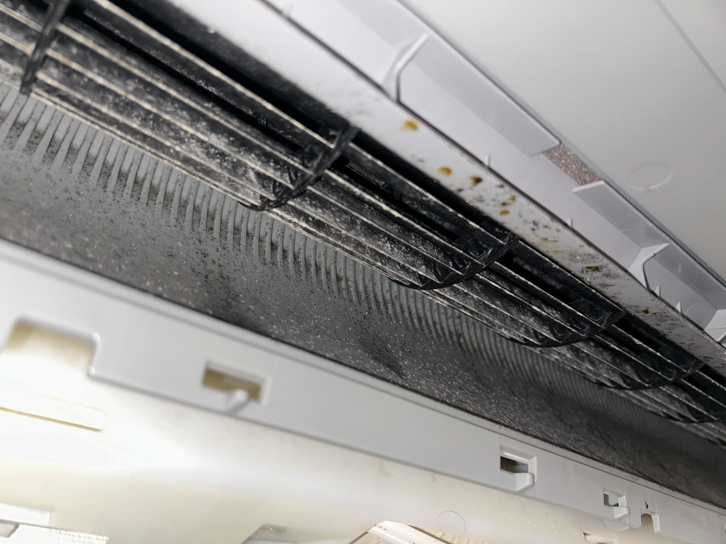 東京都文京区音羽の壁掛けエアコンの作業前1