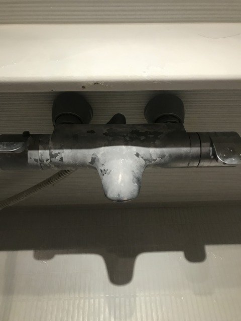 茨城県つくばみらい市の浴室・お風呂クリーニングの作業前2