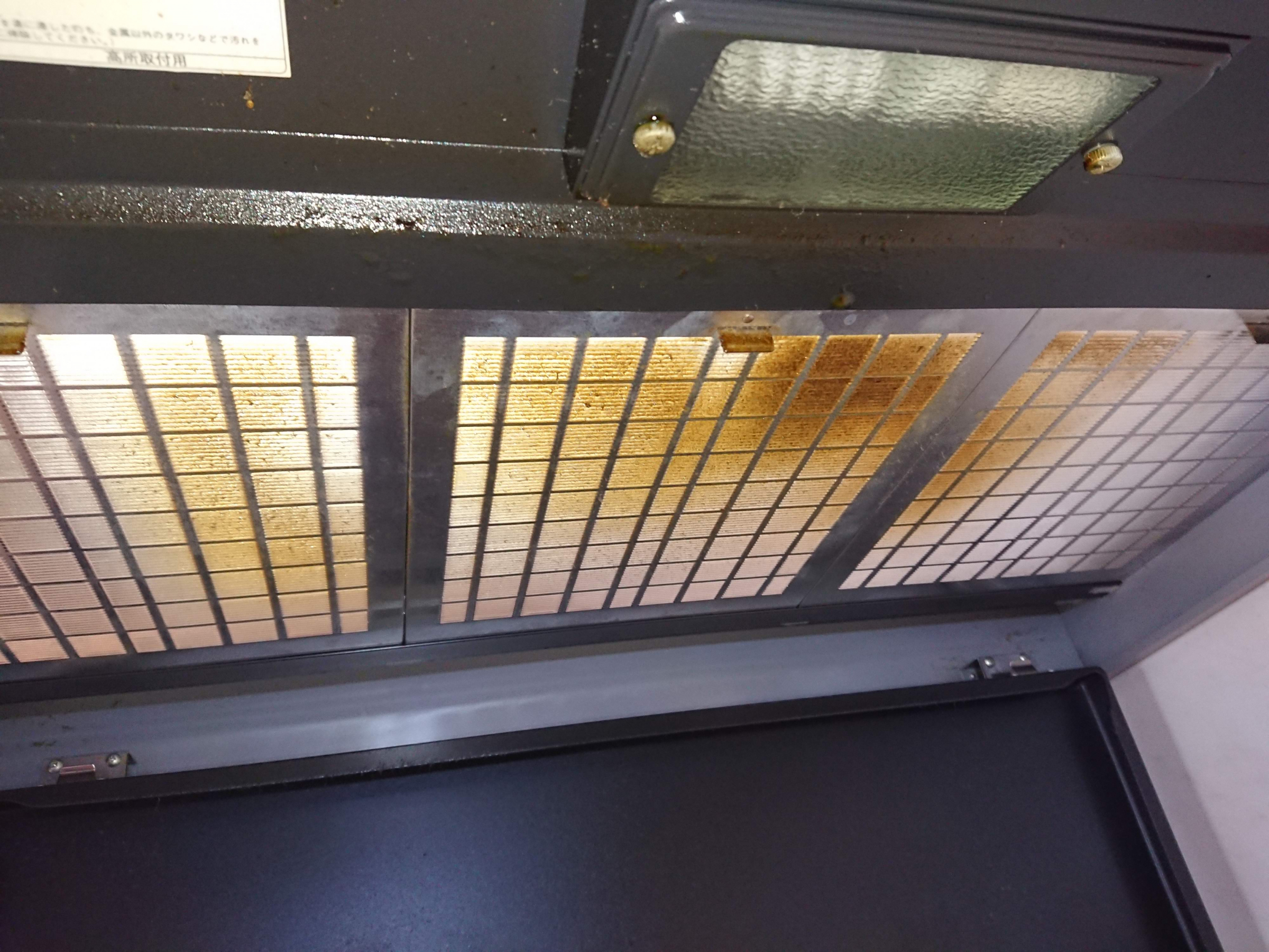 茨城県つくば市竹園のレンジフードクリーニングの作業前2