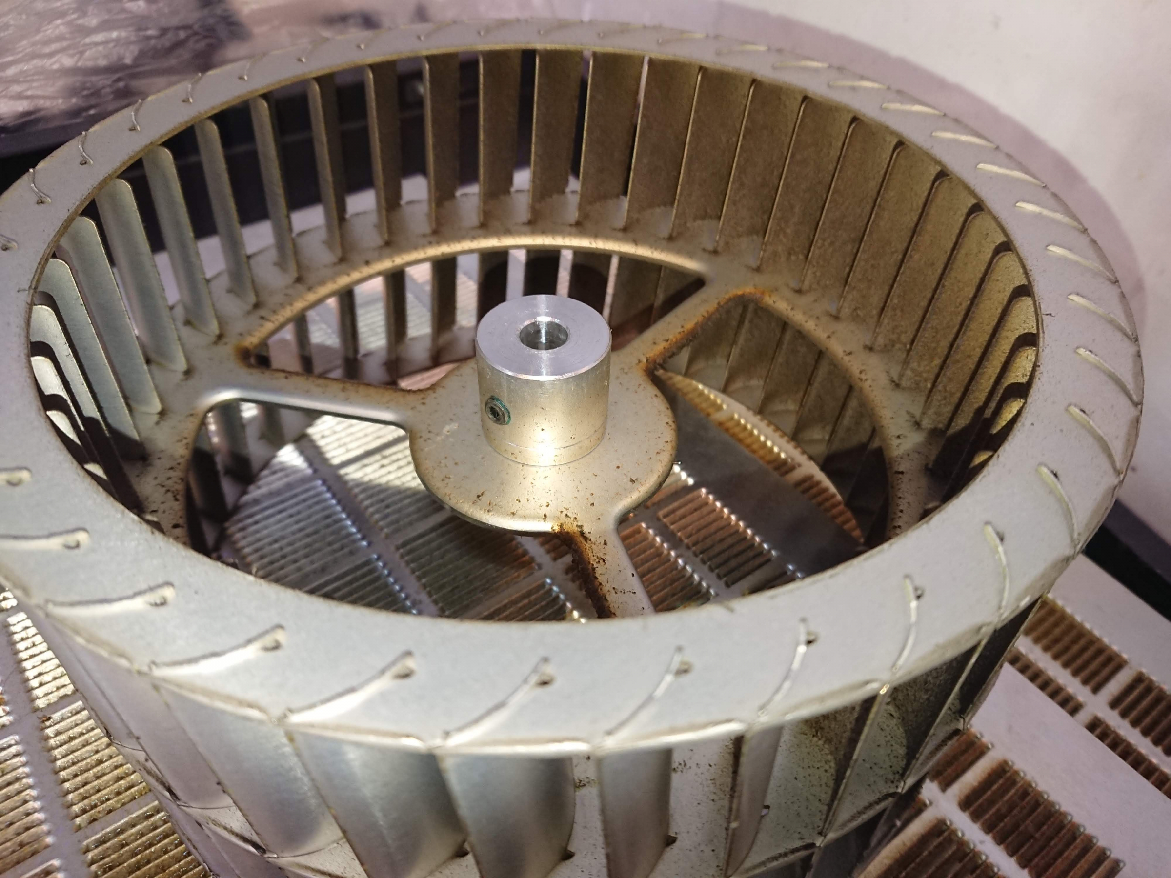 茨城県つくば市竹園のレンジフードクリーニングの作業前3