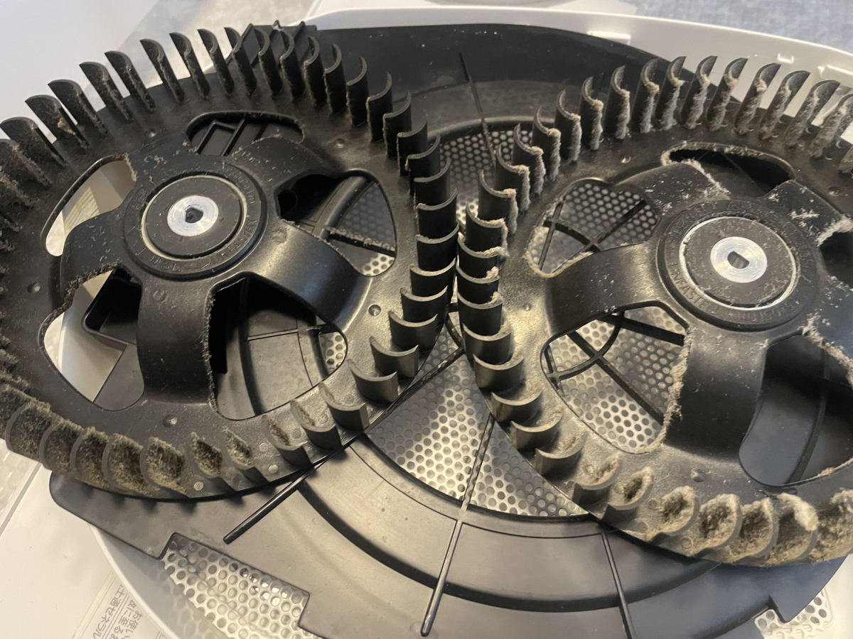 神奈川県横浜市南区のお掃除機能付きエアコンの作業前1