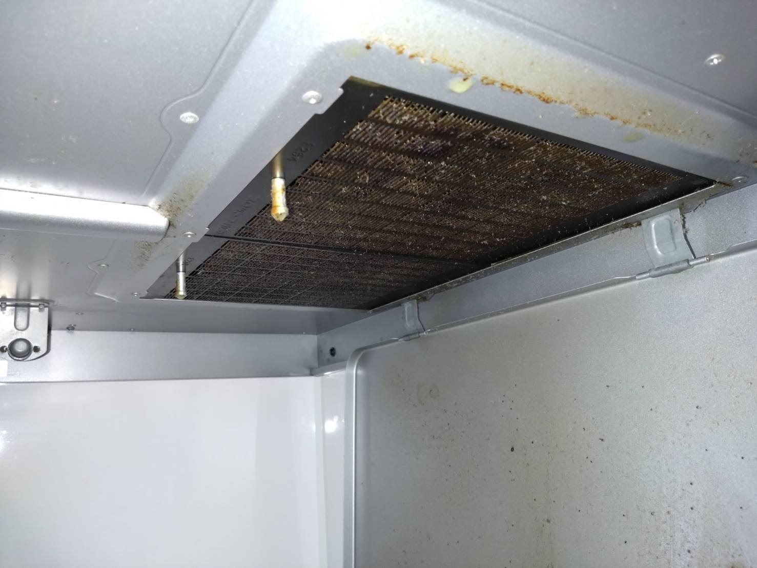 新潟県新潟市江南区所島のレンジフードクリーニングの作業前1