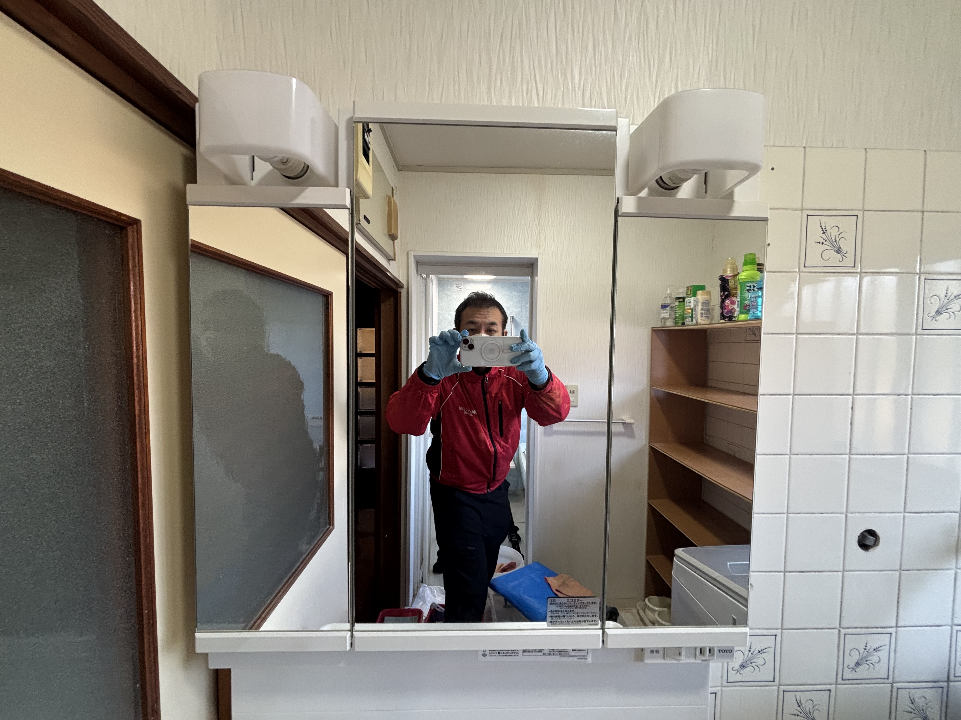 埼玉県さいたま市緑区上野田の洗面所クリーニングの作業前2