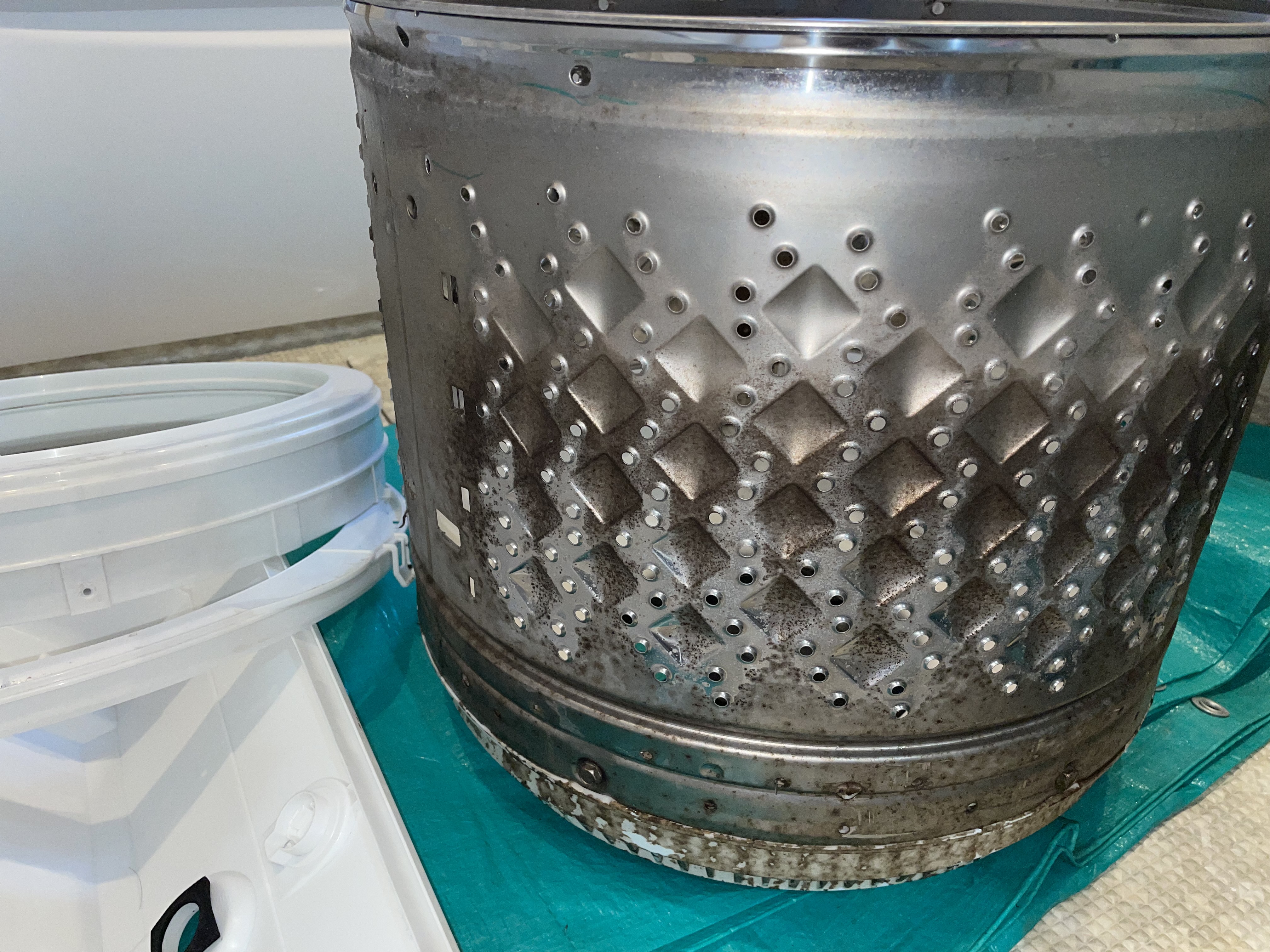 愛知県名古屋市千種区の洗濯機分解クリーニングの作業前1