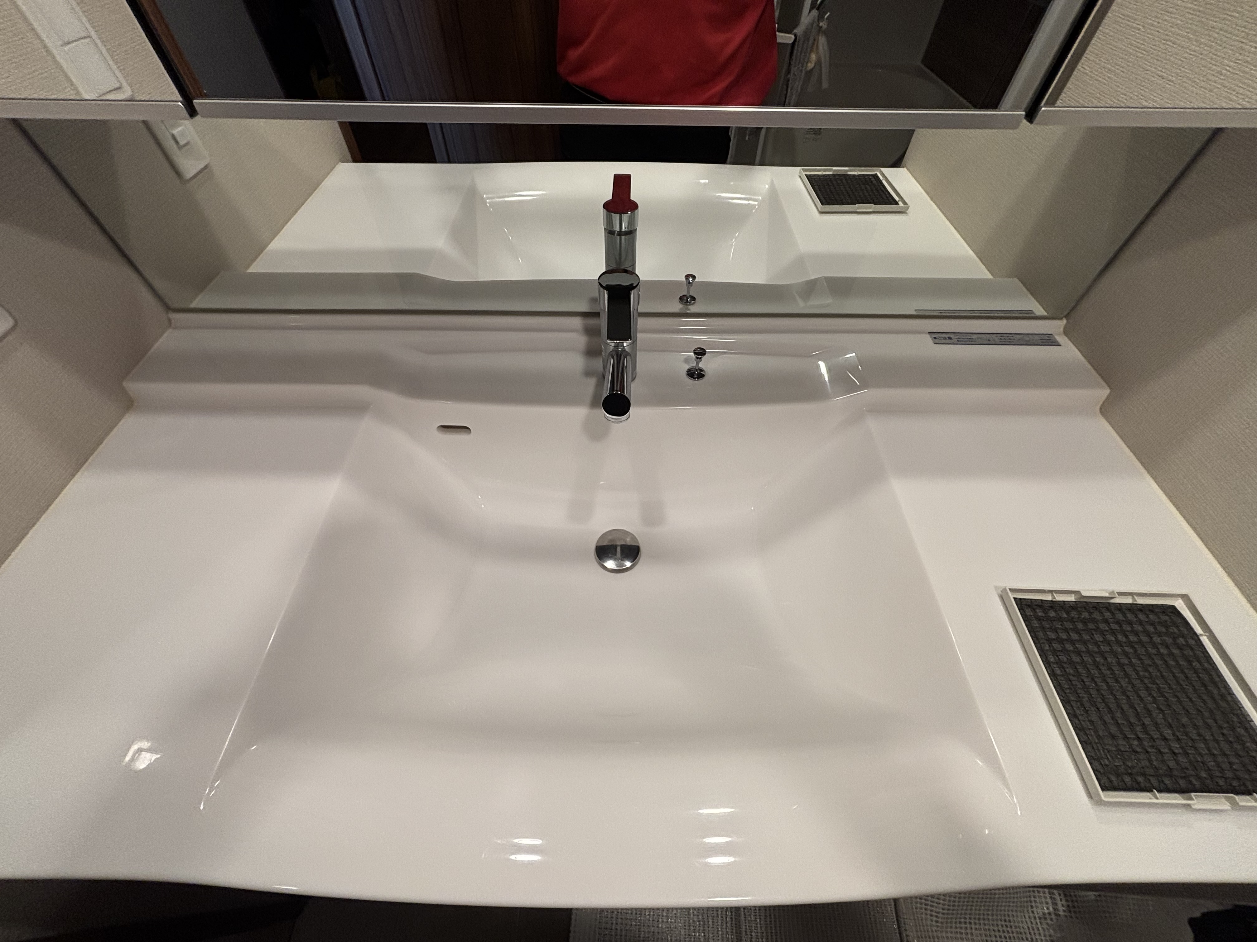 埼玉県さいたま市浦和区上木崎の洗面所クリーニングの作業後1