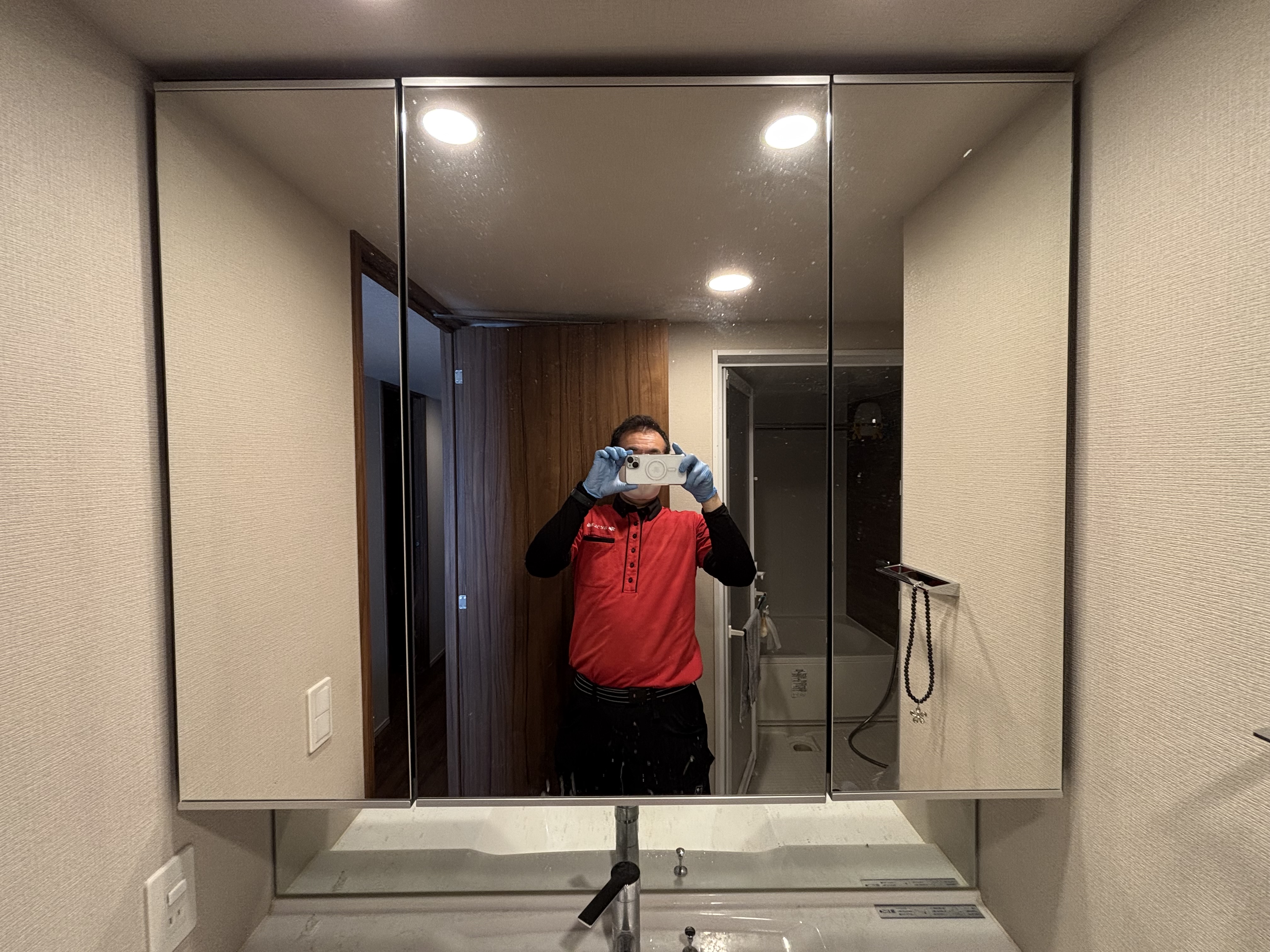 埼玉県さいたま市浦和区上木崎の洗面所クリーニングの作業前2