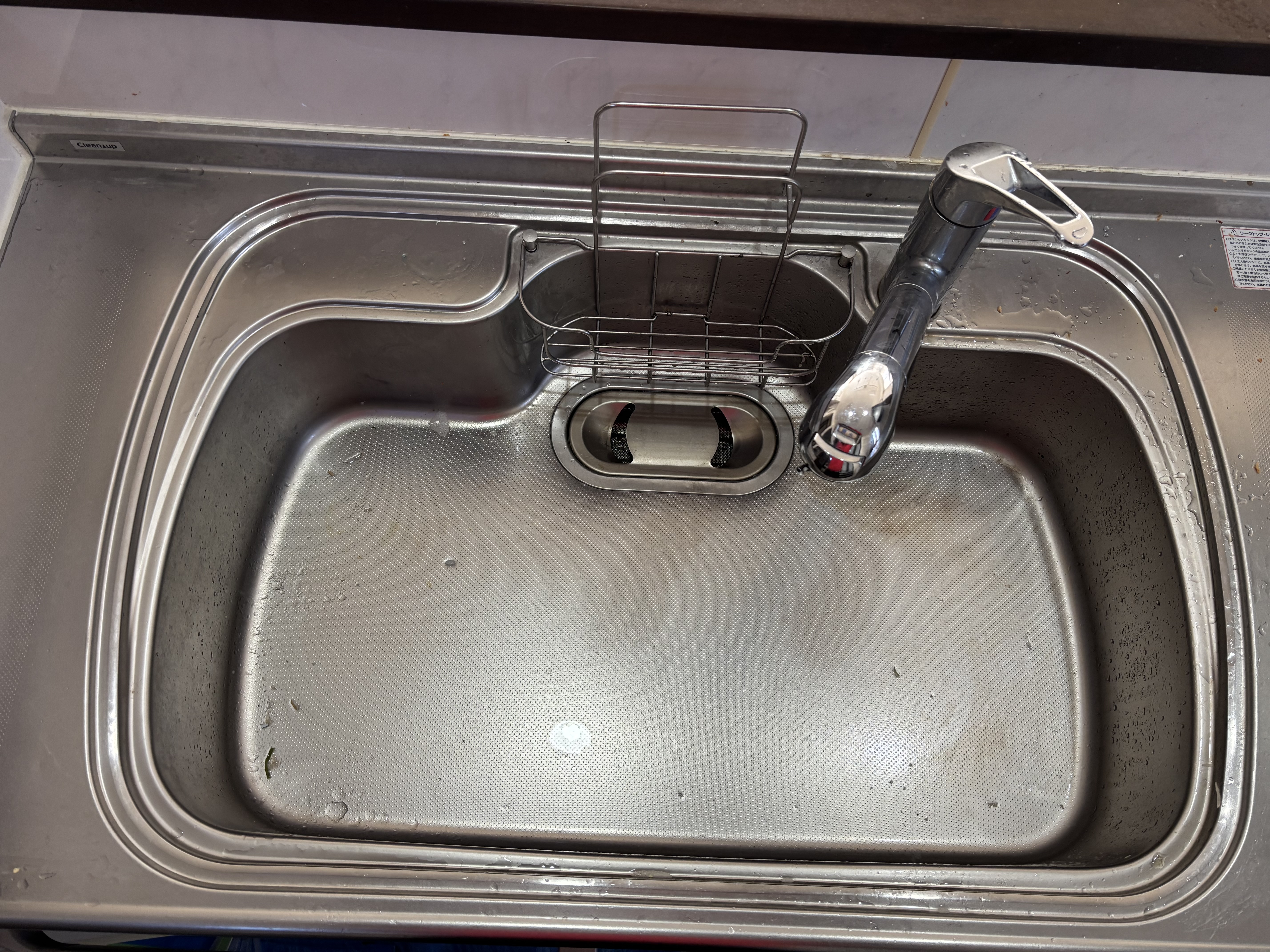 埼玉県越谷市のキッチンクリーニングの作業前1