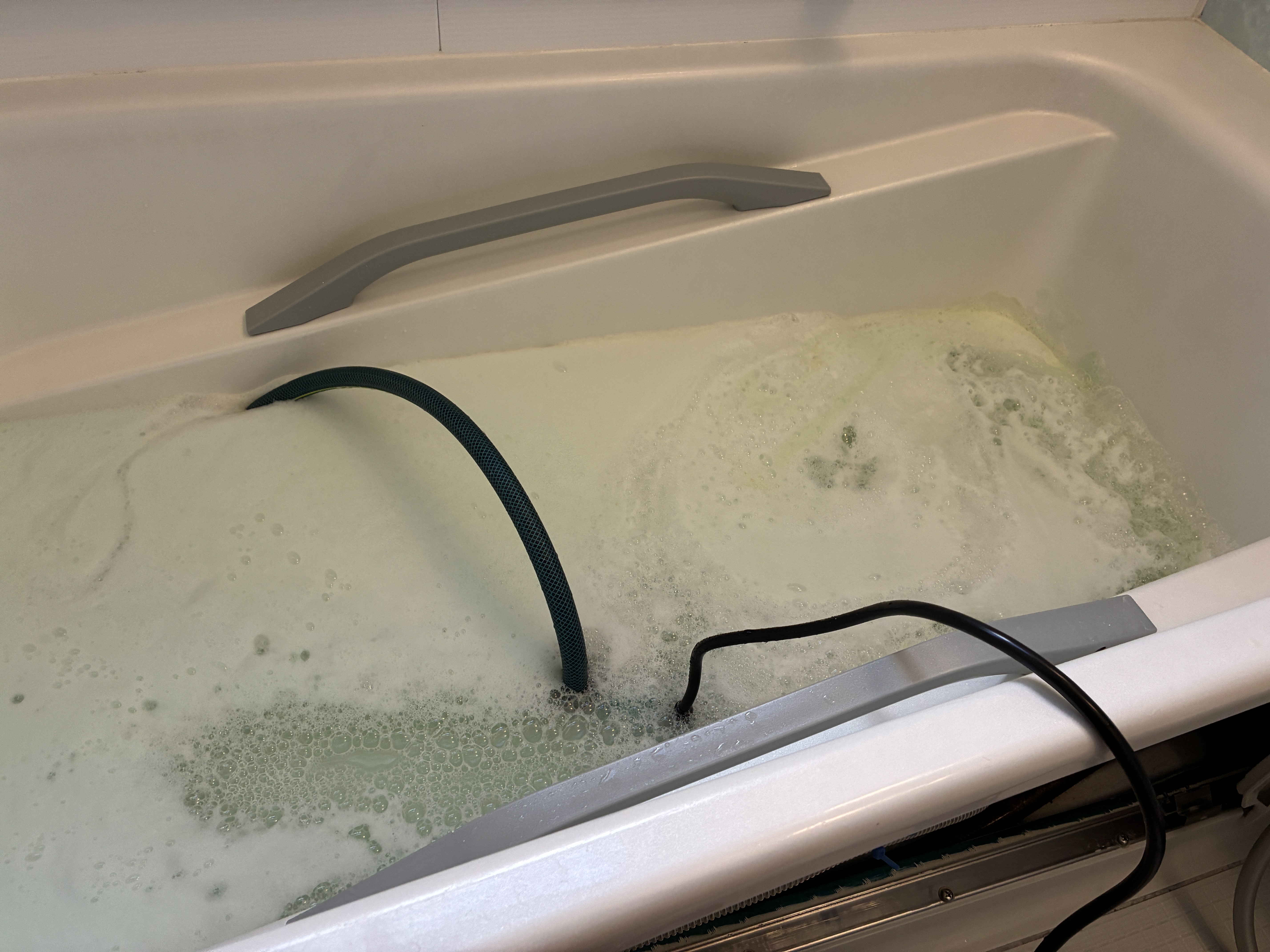 茨城県取手市の追い焚き配管除菌洗浄の作業前2