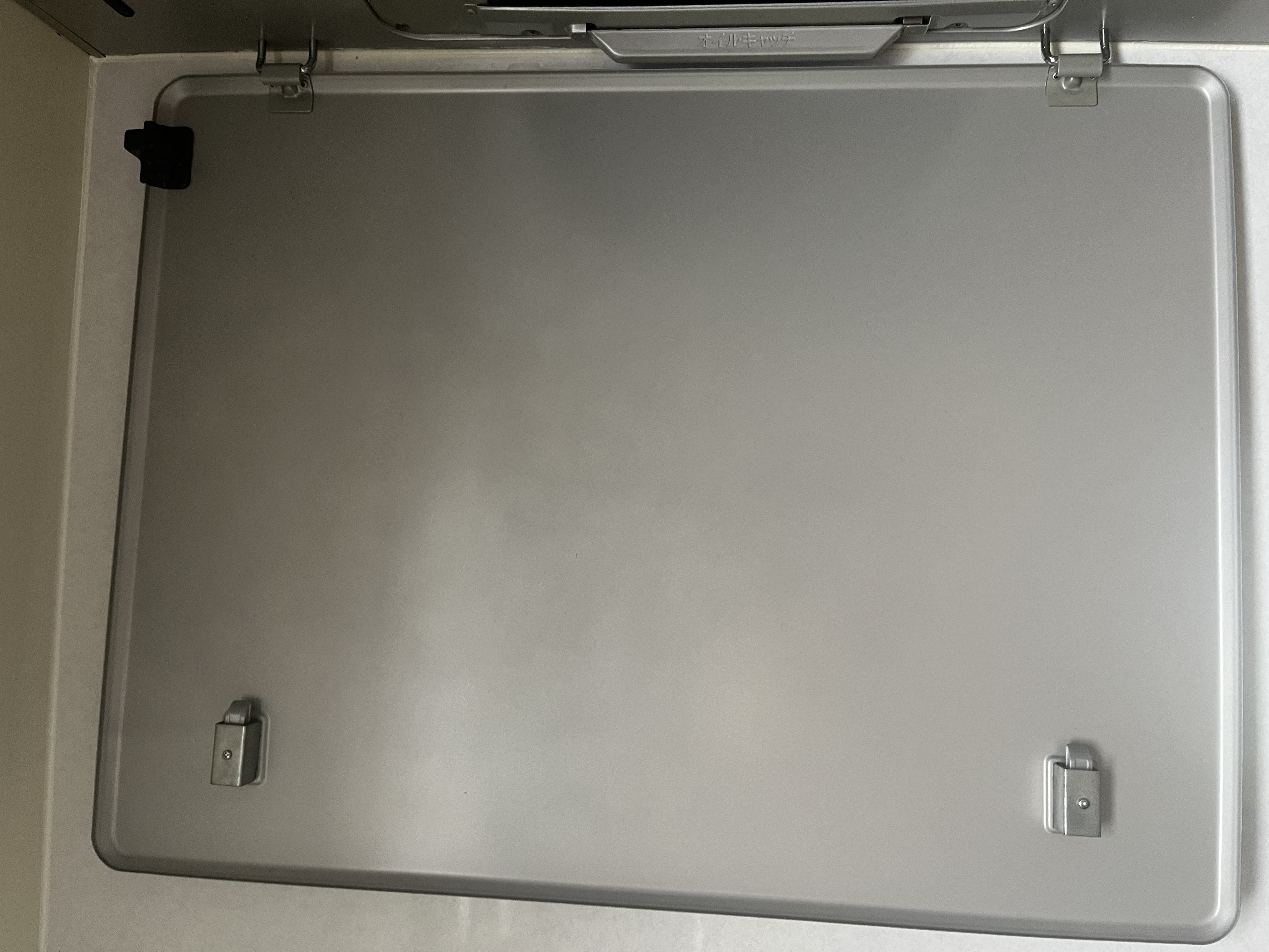 青森県弘前市のレンジフードクリーニングの作業後1