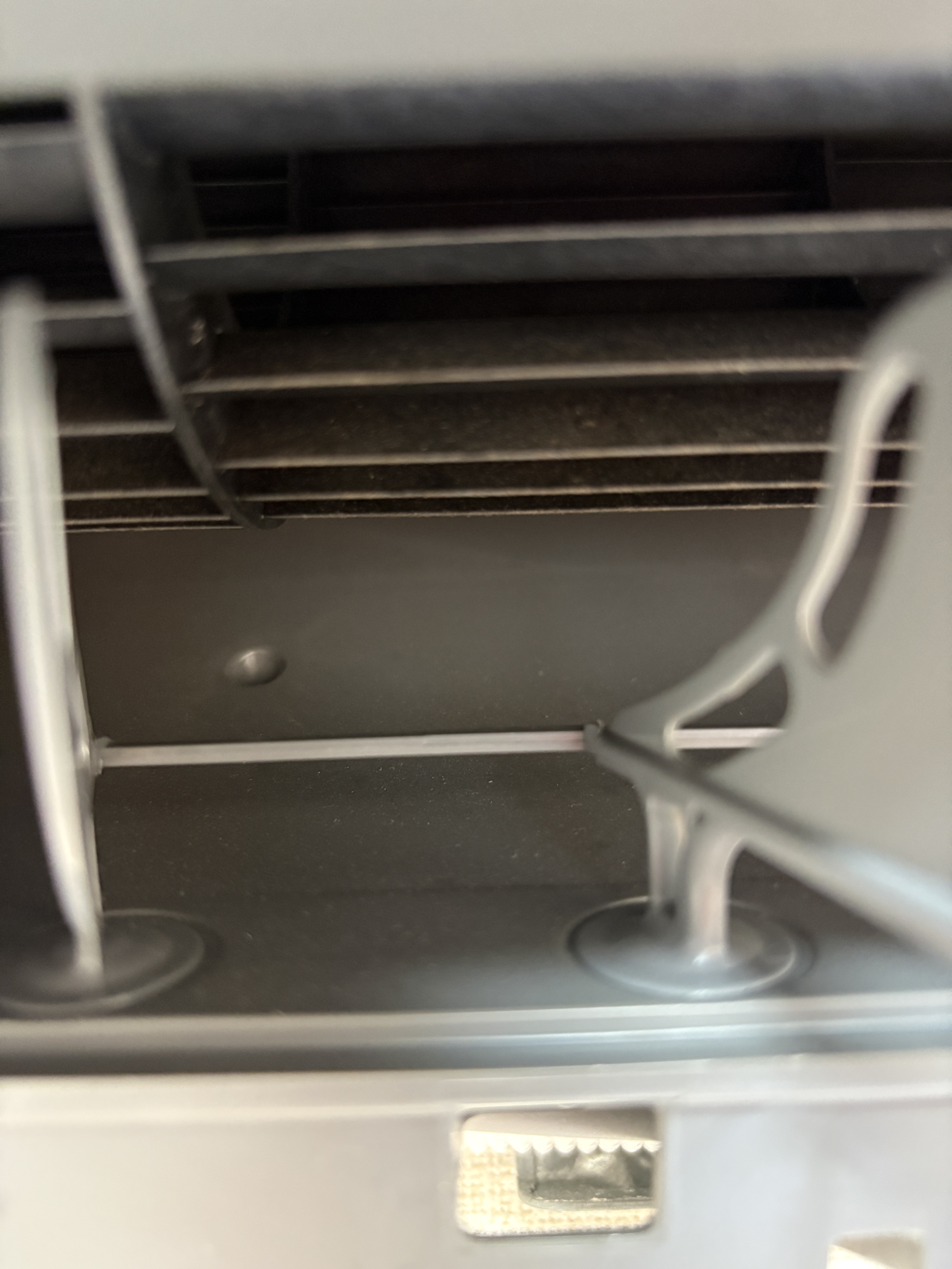 神奈川県横浜市西区の壁掛けエアコンの作業前1