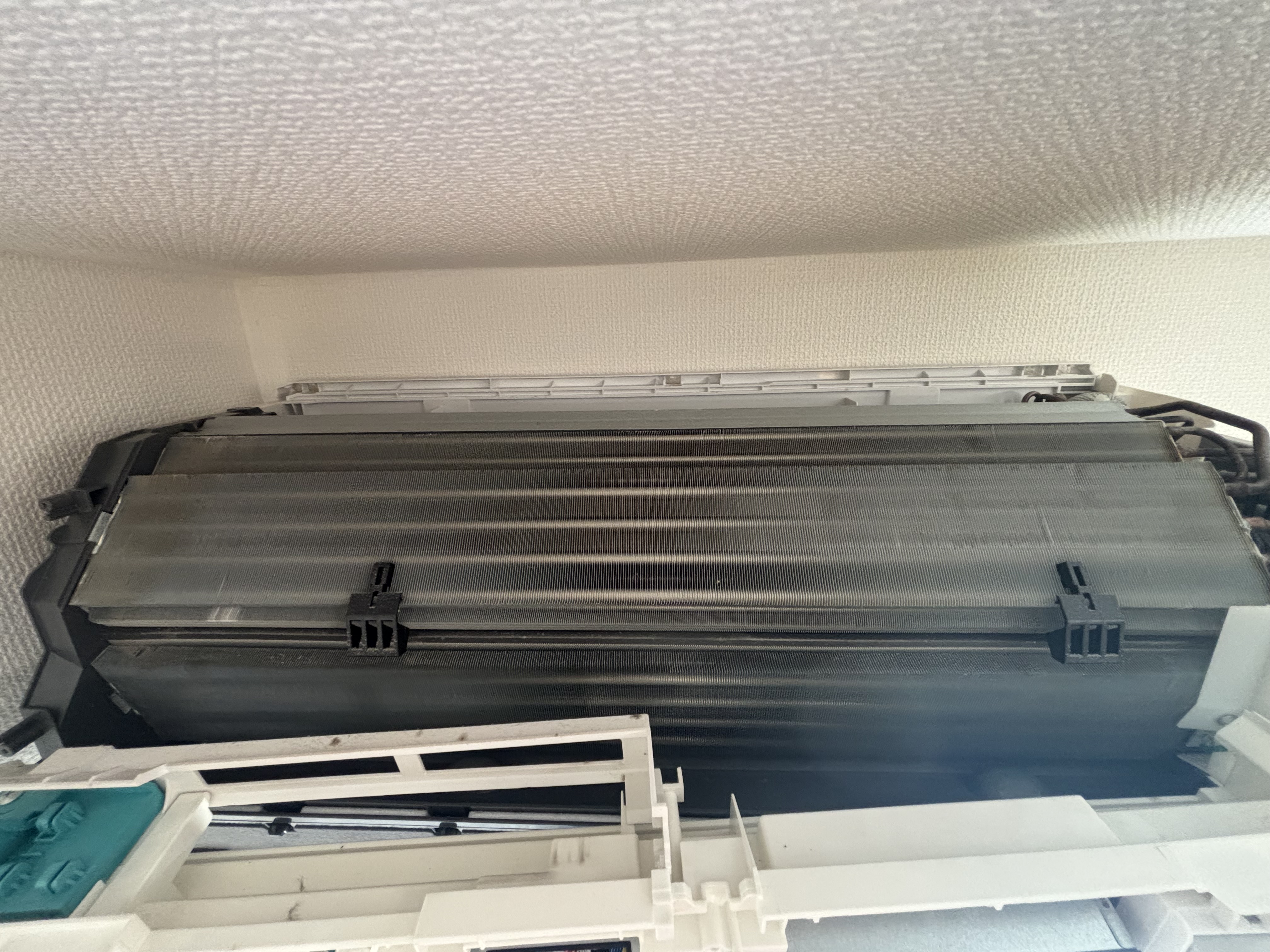 埼玉県志木市のお掃除機能付きエアコンの作業前1