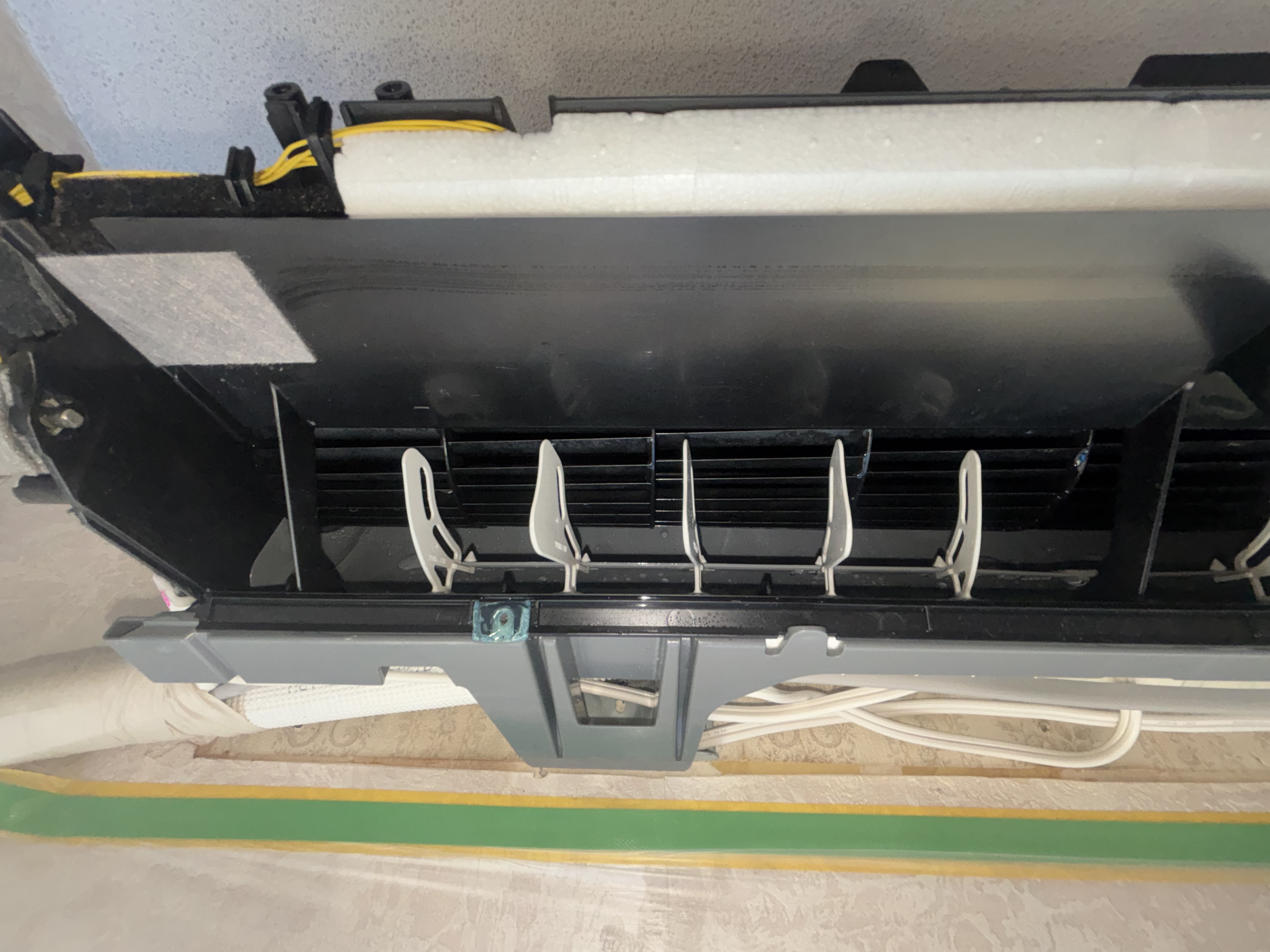 埼玉県さいたま市南区のお掃除機能付きエアコンの作業後2