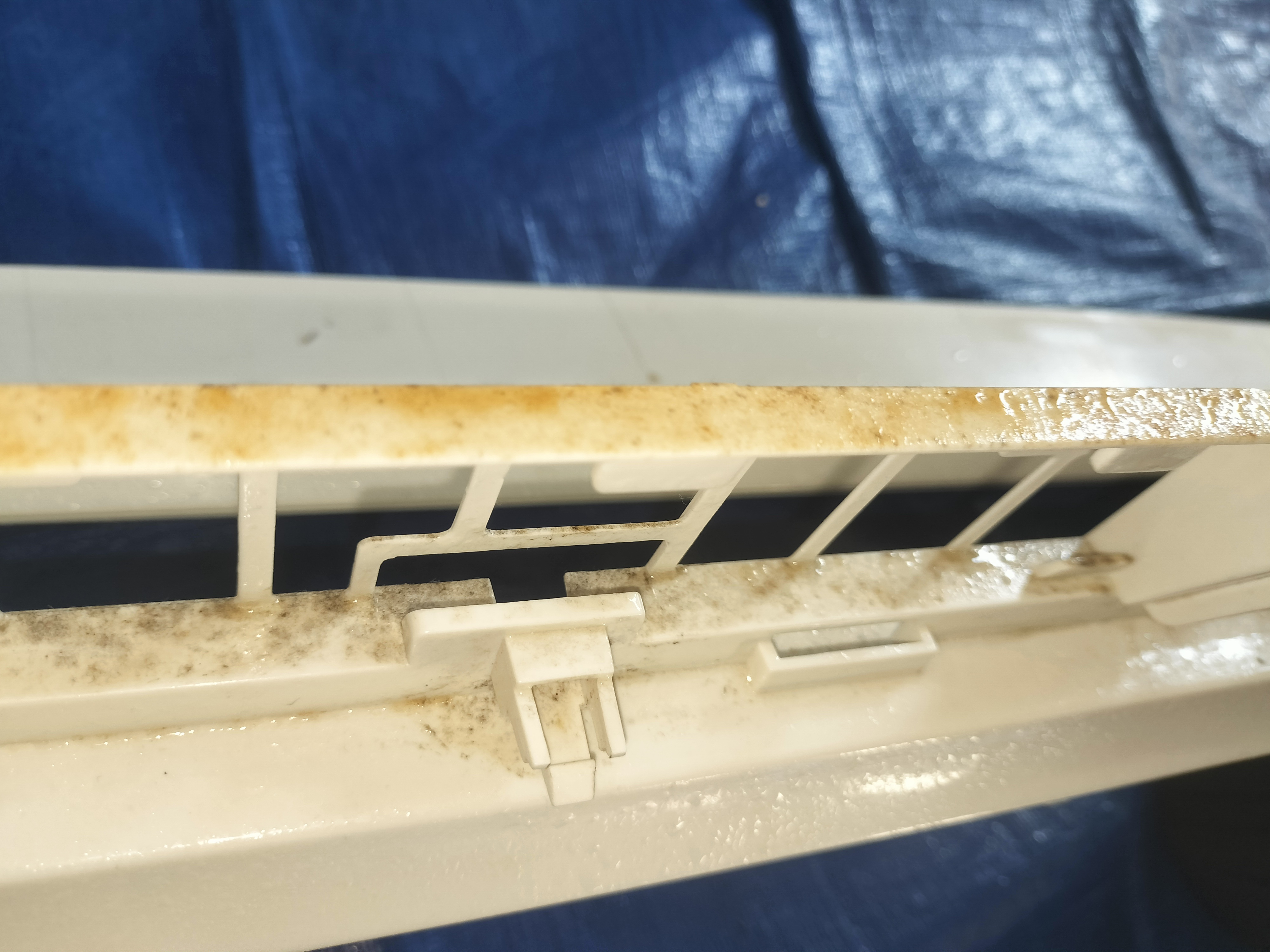 茨城県土浦市の壁掛けエアコンの作業前2