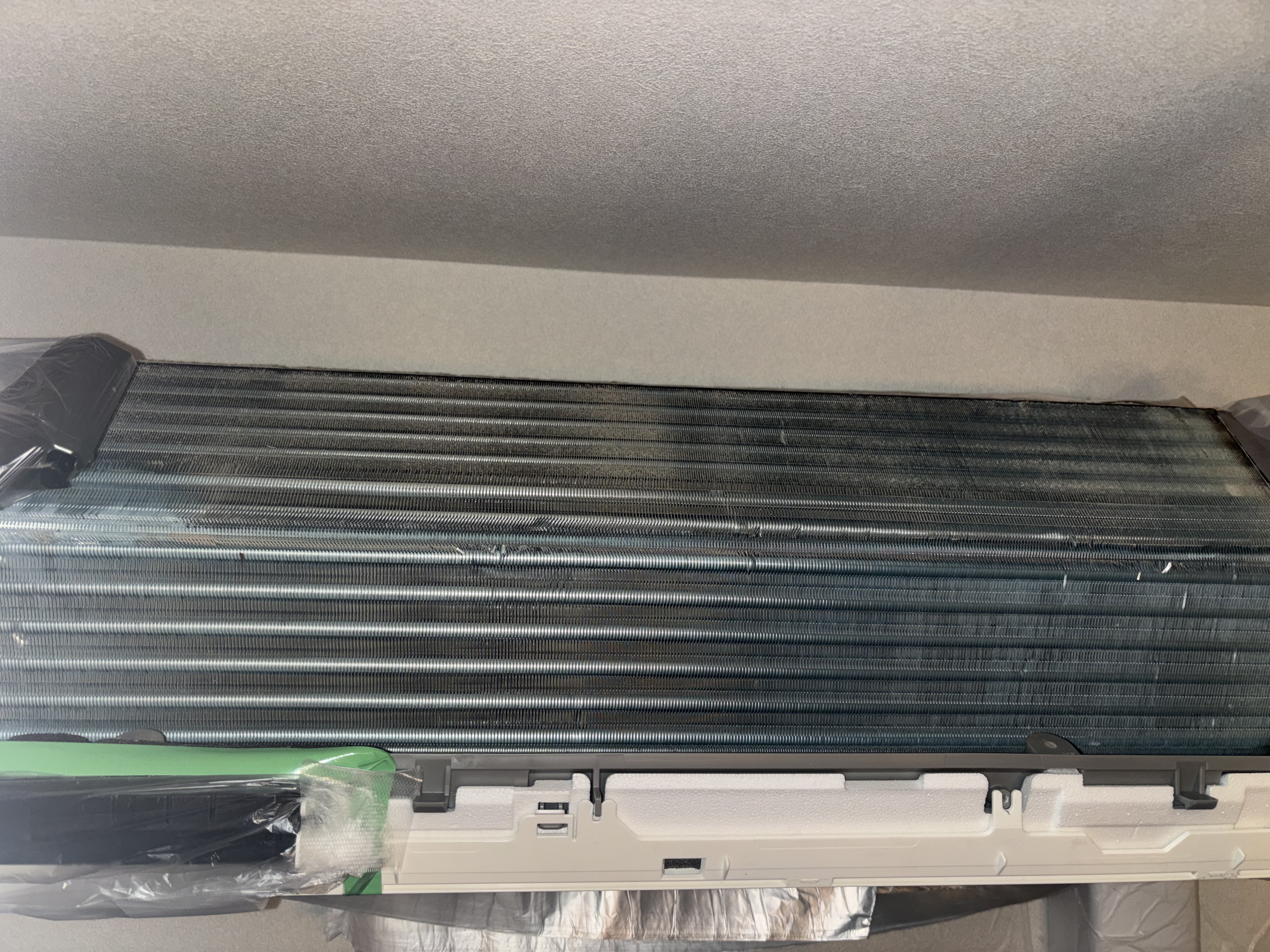 埼玉県さいたま市浦和区のお掃除機能付きエアコンの作業前1