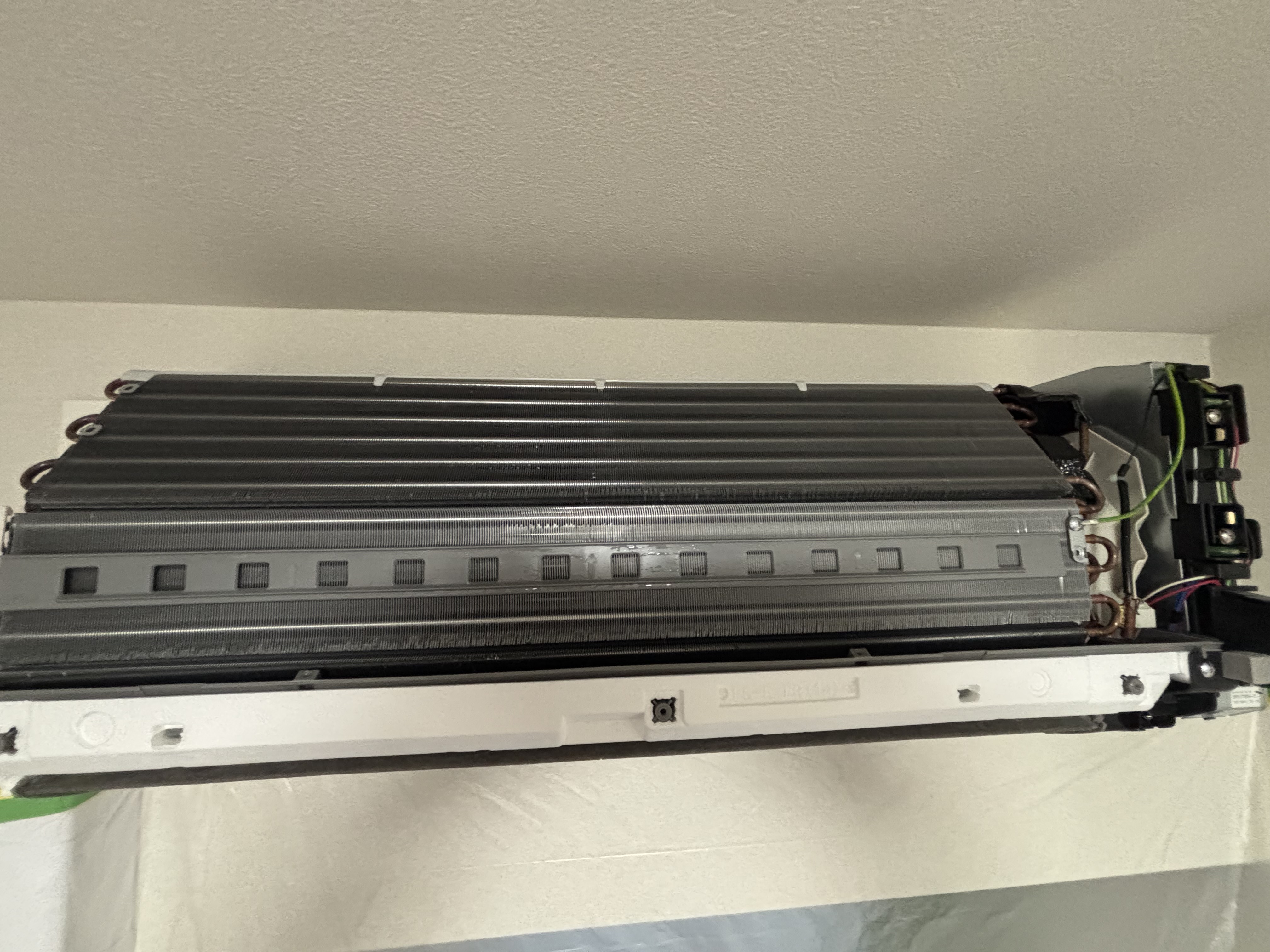 埼玉県さいたま市浦和区のお掃除機能付きエアコンの作業後1