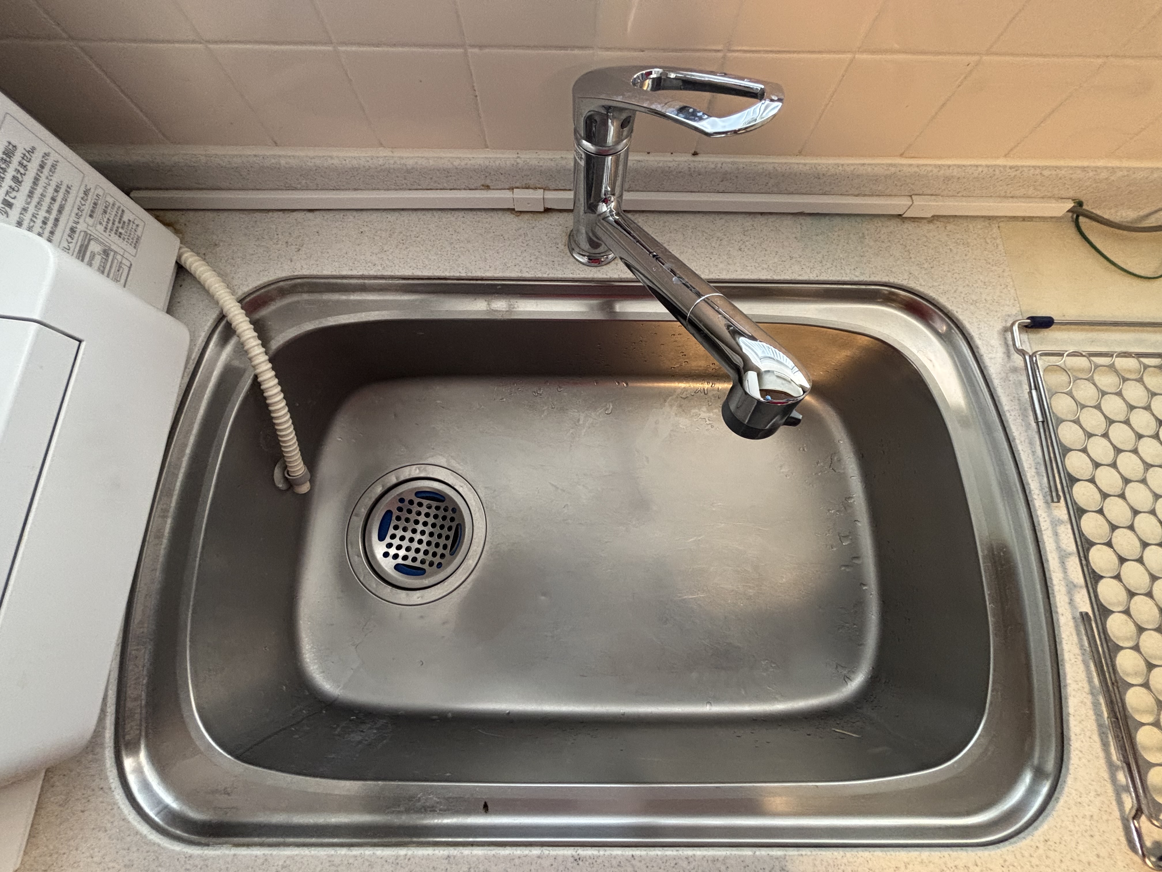 埼玉県越谷市のキッチンクリーニングの作業前2