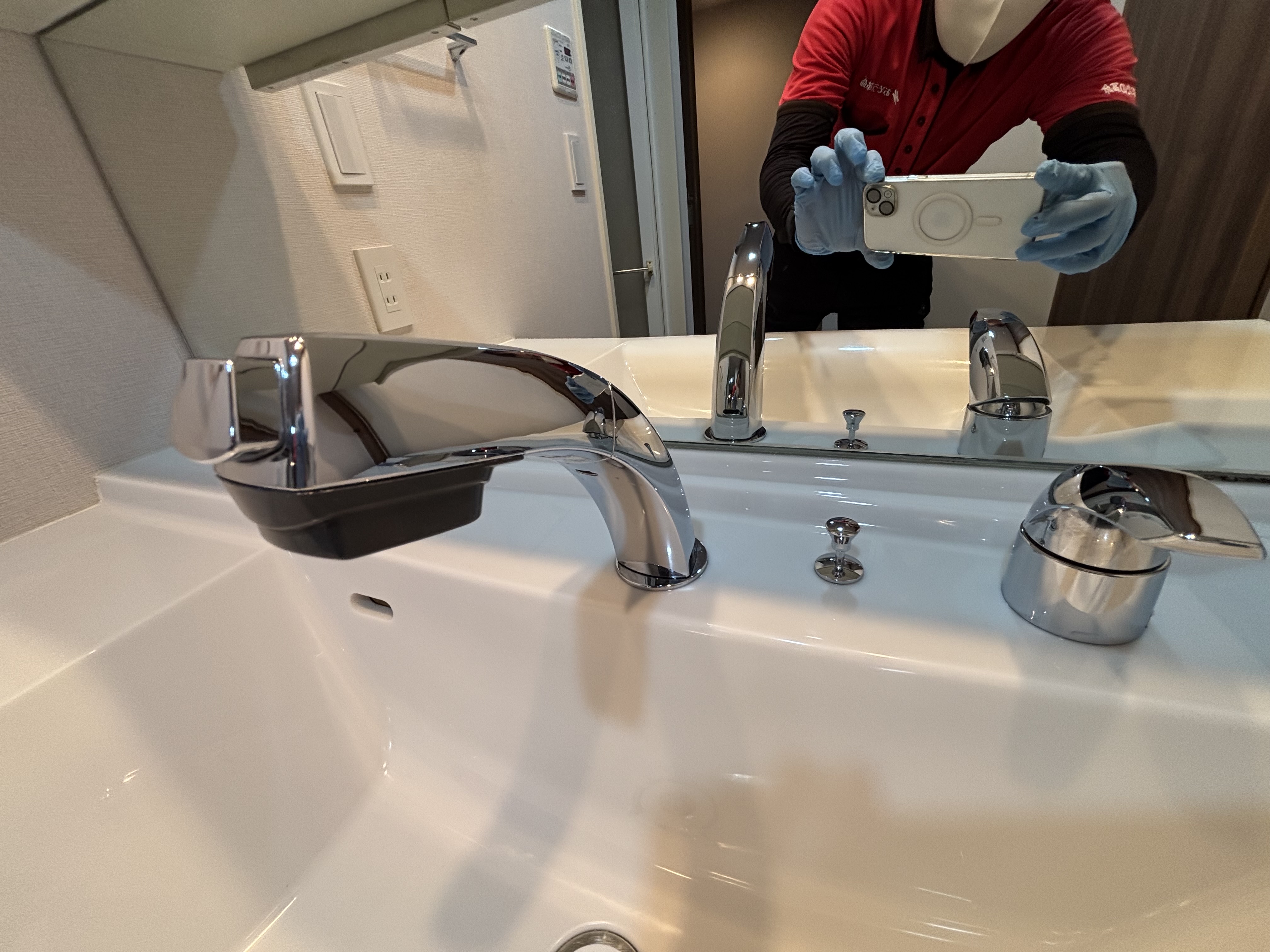 埼玉県戸田市の洗面所クリーニングの作業後3