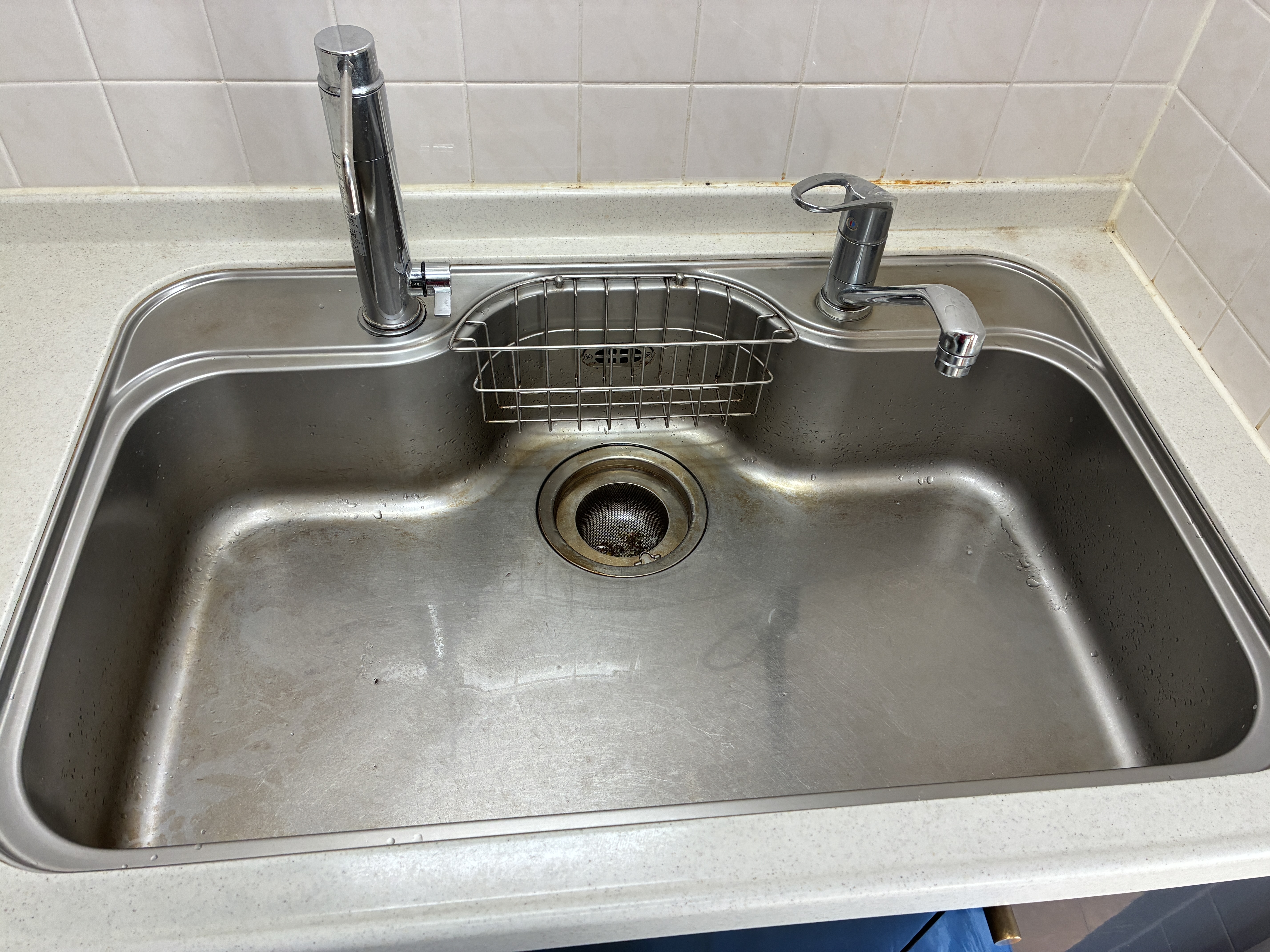 茨城県牛久市のキッチンクリーニングの作業前1