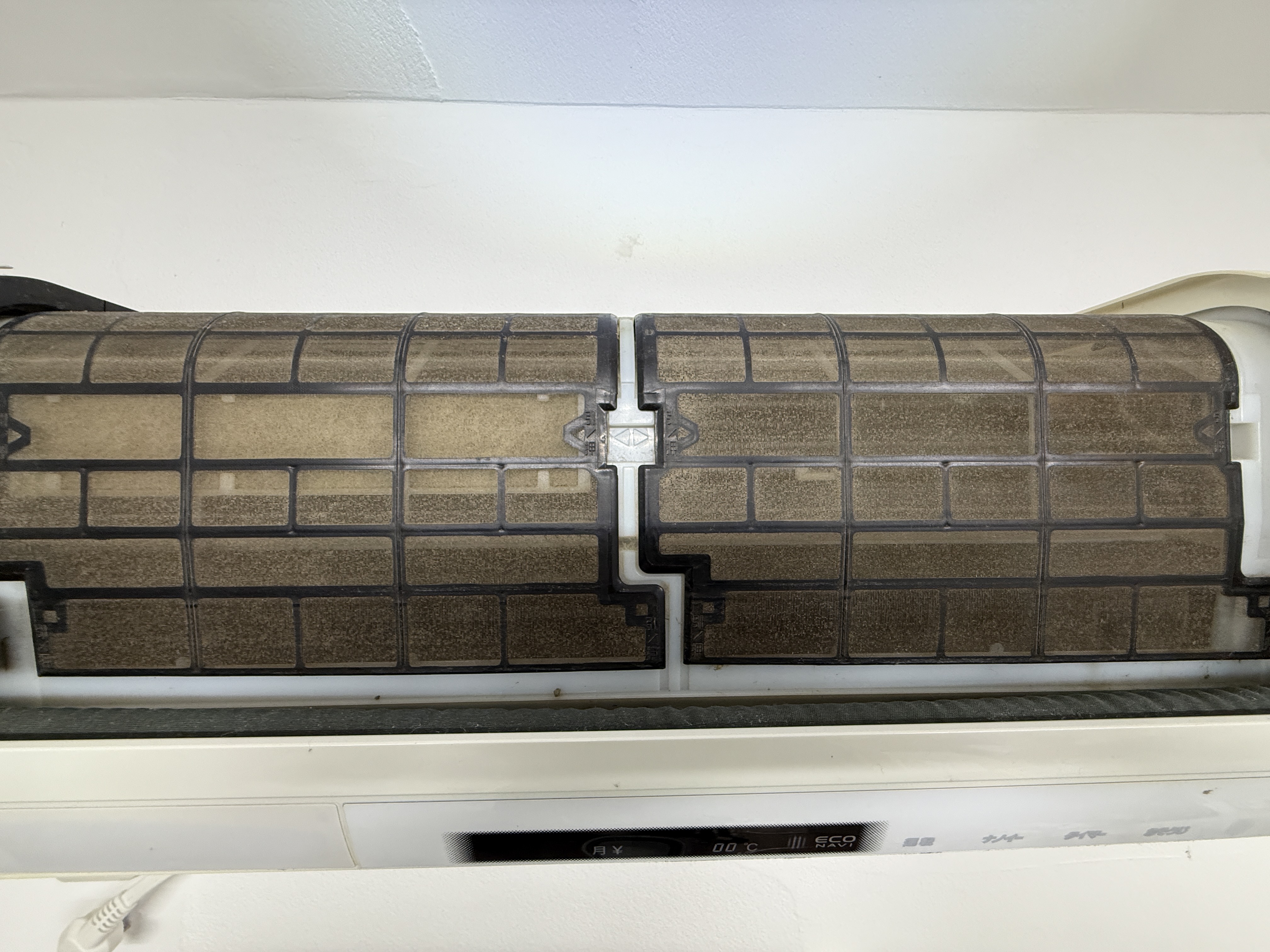 東京都豊島区の壁掛けエアコンの作業前1