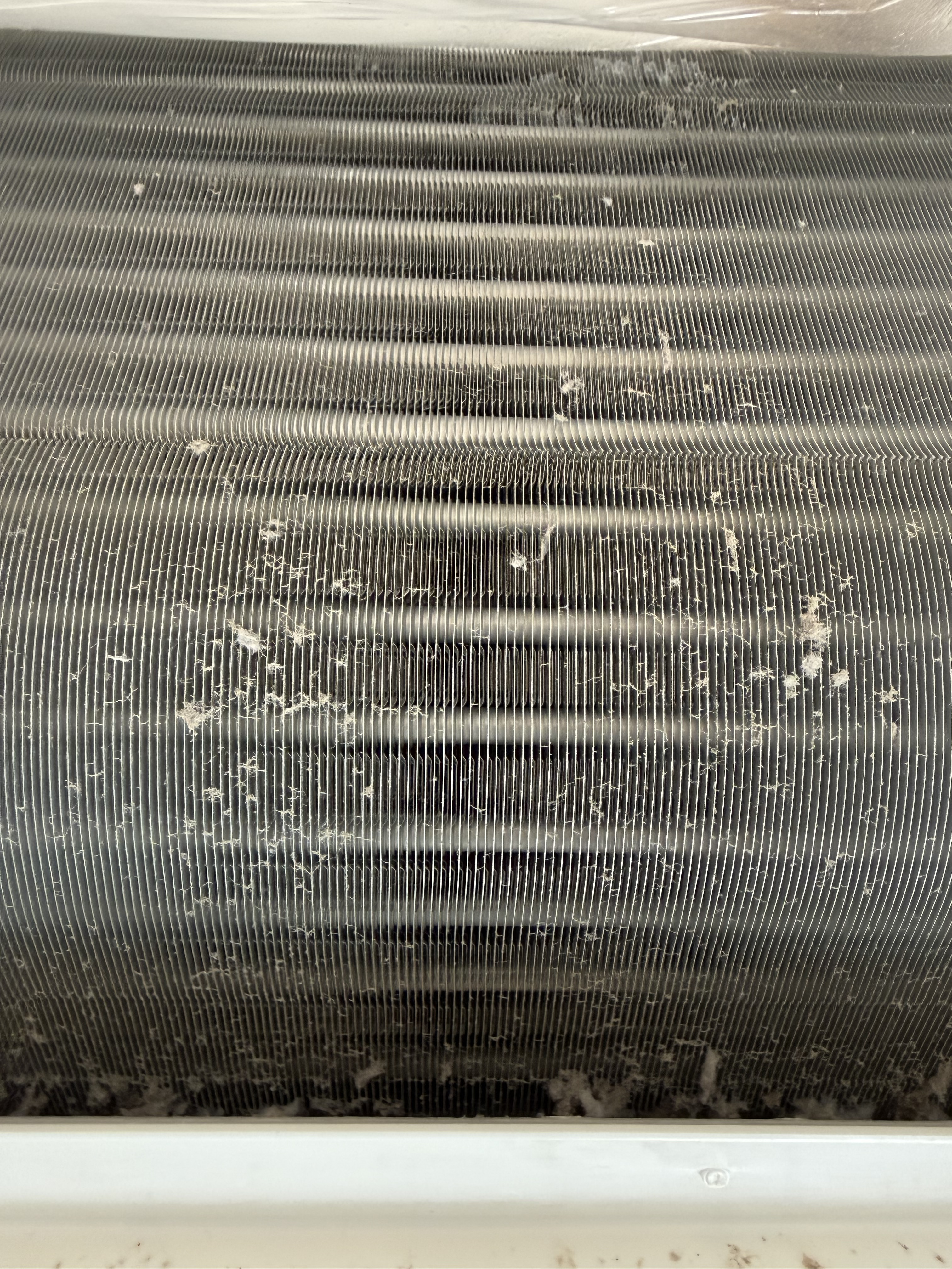 千葉県のお掃除機能付きエアコンの作業前2