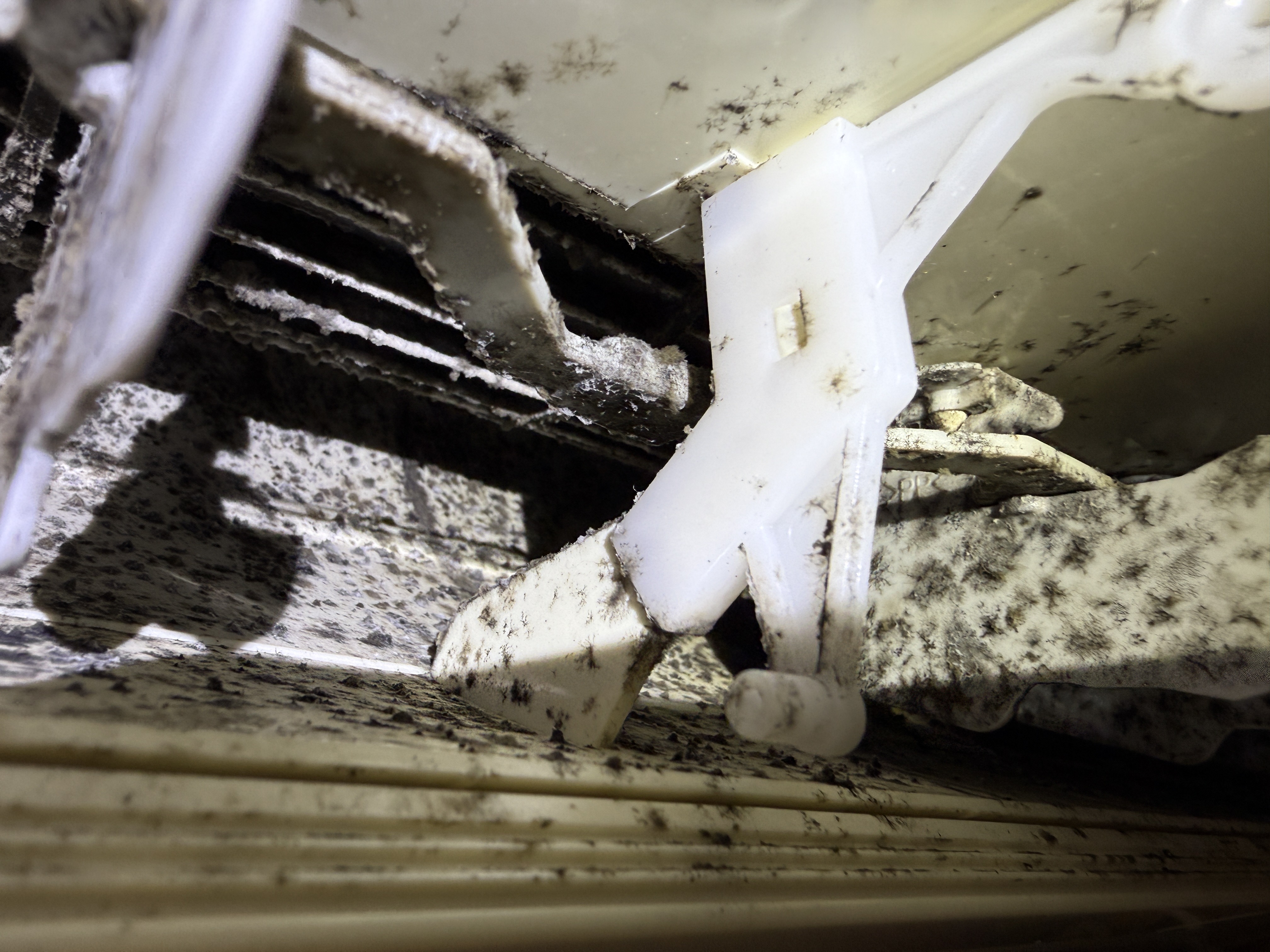 東京都葛飾区の壁掛けエアコンの作業前1