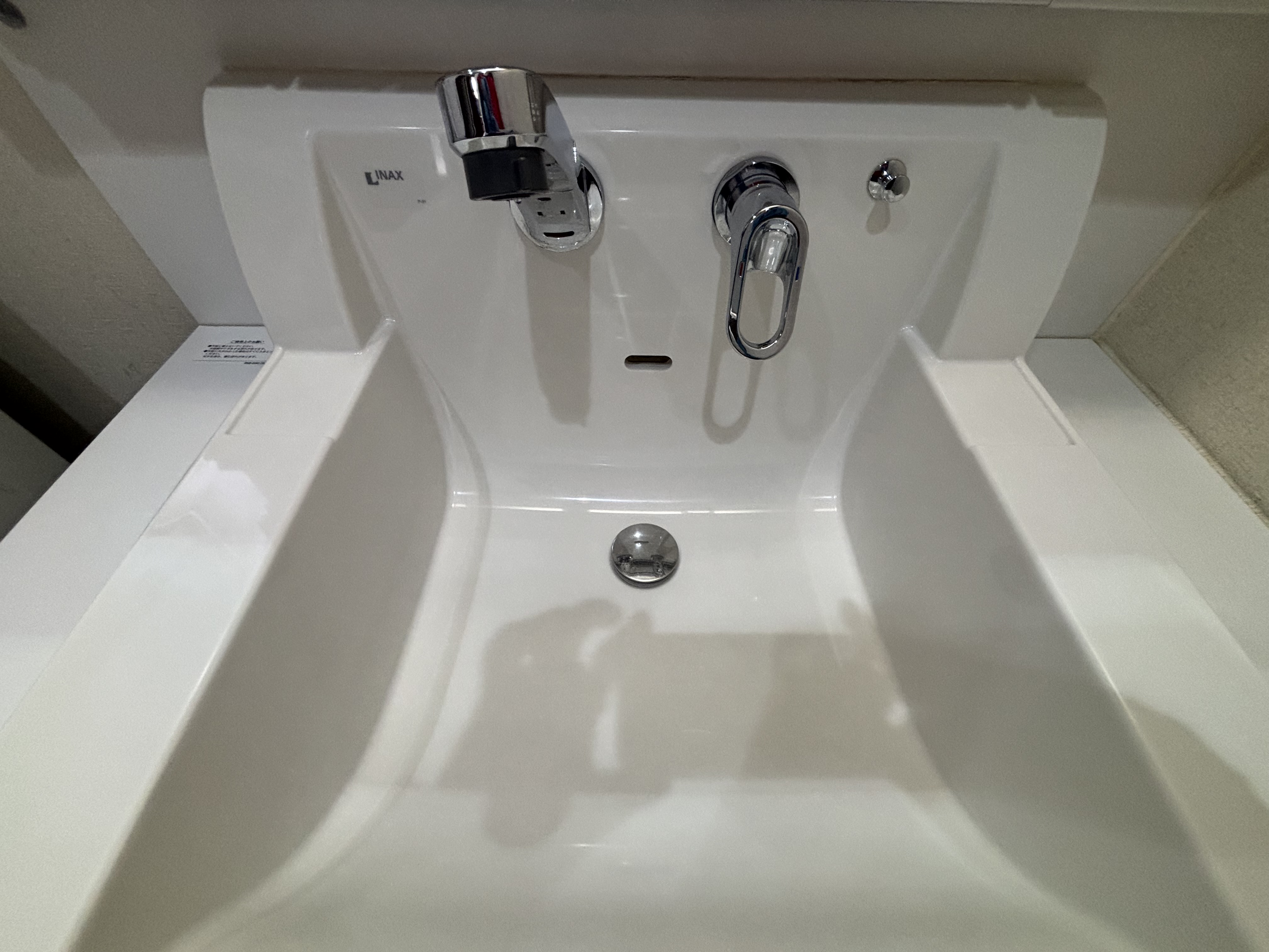 埼玉県さいたま市北区の洗面所クリーニングの作業後1